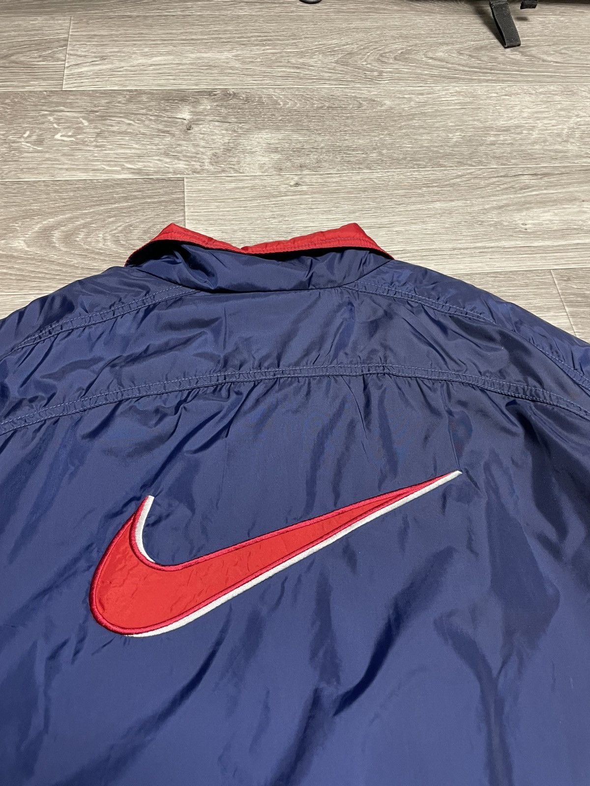 Nike Vintage 90s Nike Big Swoosh Logo Nylon Jacket Size US M / EU 48-50 / 2 - 23 Thumbnail
