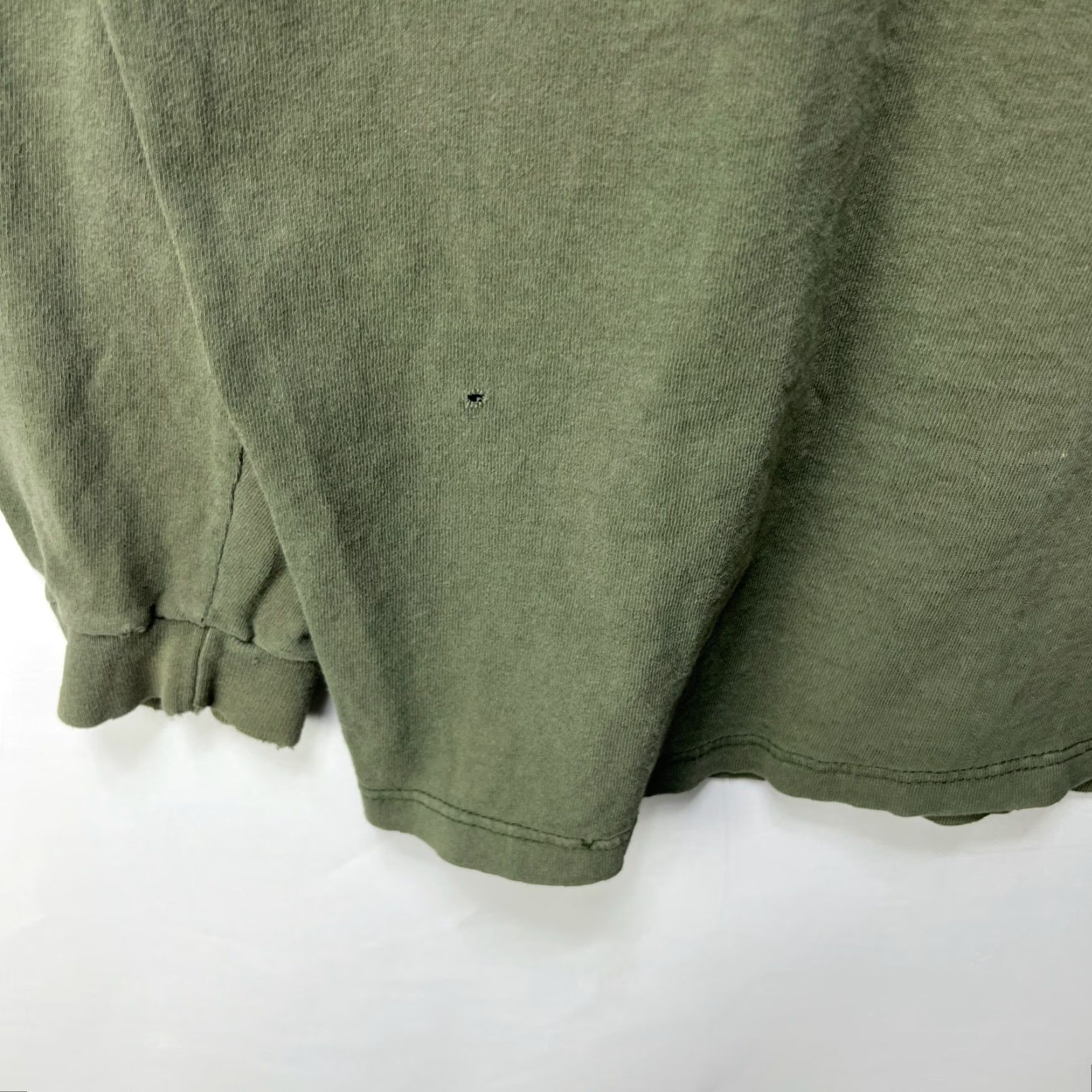 Nike VINTAGE Nike 90s Long Sleeve Shirt M Green Nike Shirt Mens 90s Graphic Print Pockets Double-Sided Cotton Crew Neck Short description? Size US M / EU 48-50 / 2 - 7 Thumbnail