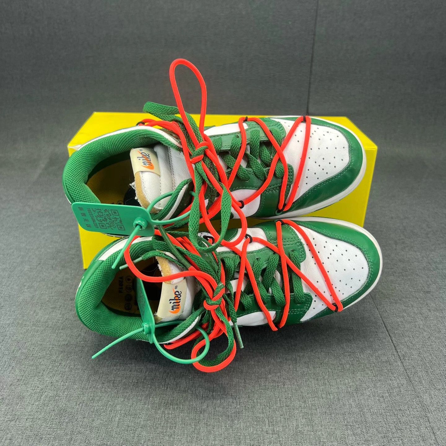 Nike OW x Nike Dunk Low White Green 40.5 Boxed CH18629 Size US 7.5 / EU 40-41 - 8 Thumbnail