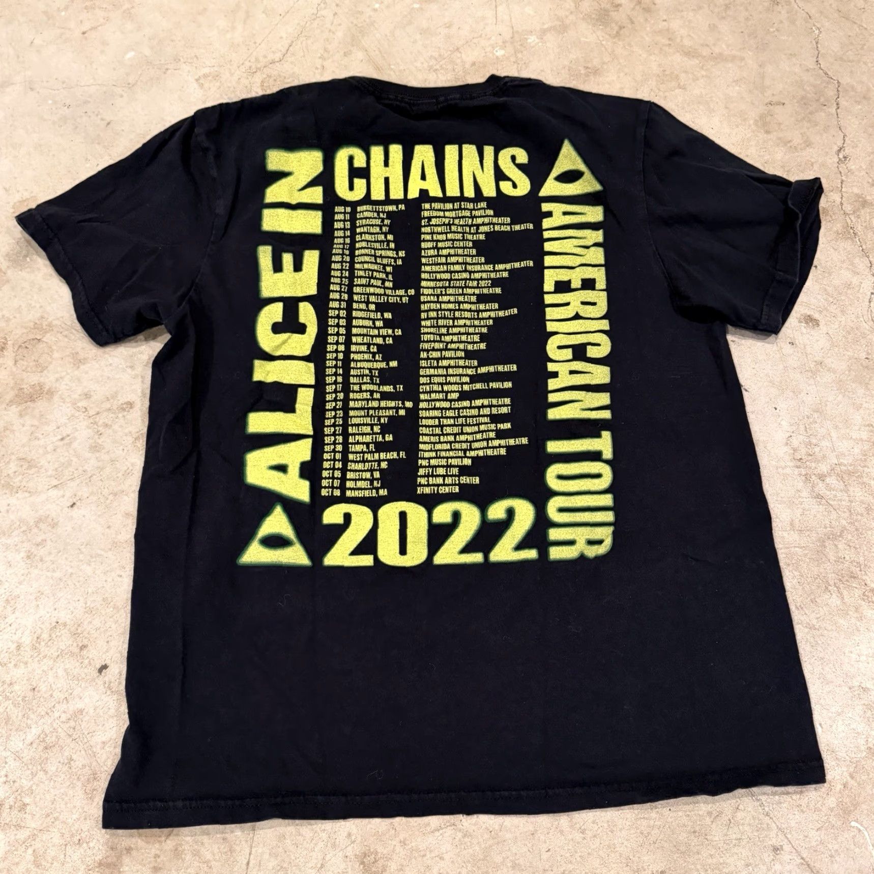 Vintage Alice in Chains American Tour 2022 T-Shirt Black Size Medium 90s Rock Size US M / EU 48-50 / 2 - 2 Thumbnail