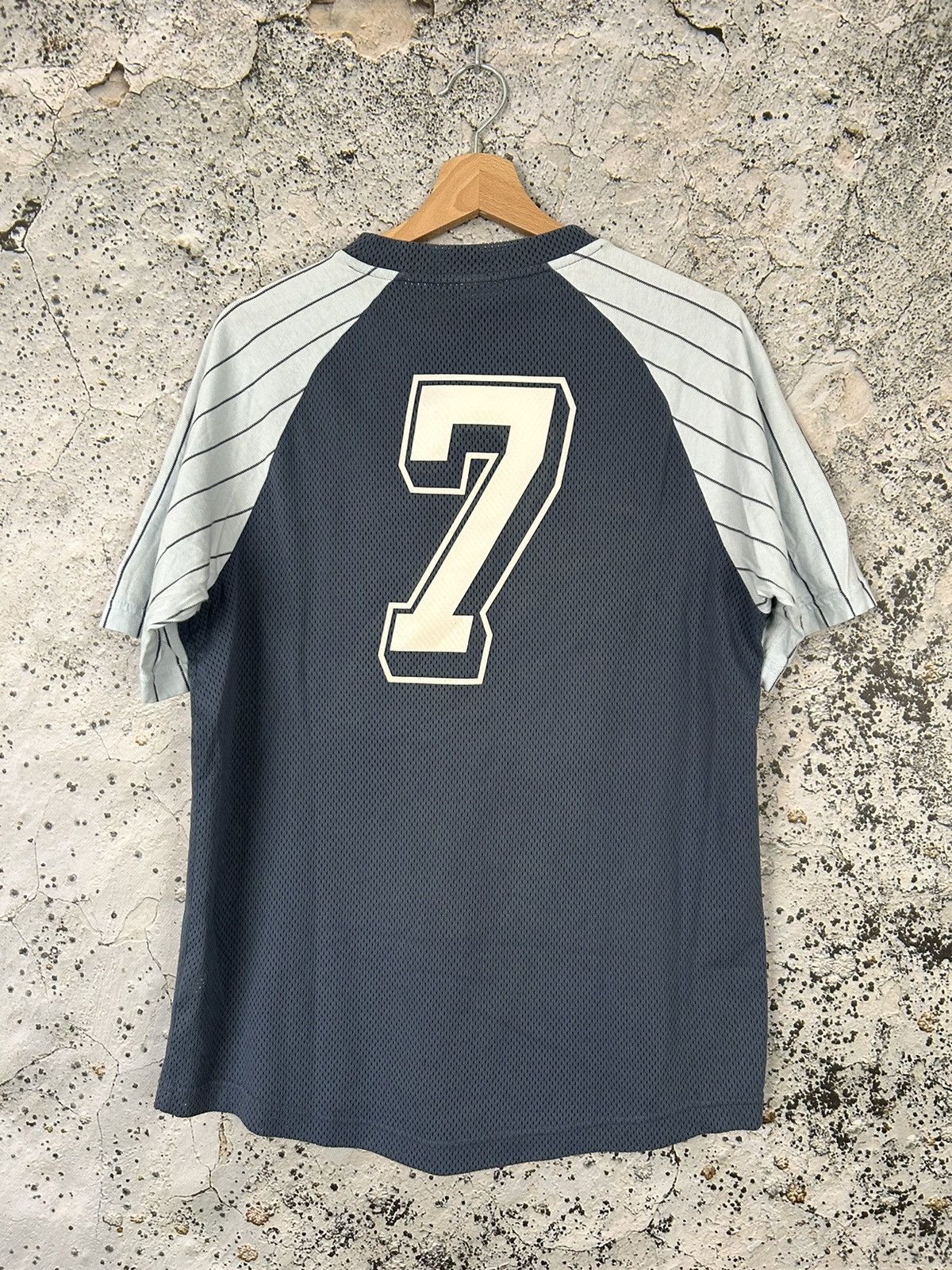 Nike Vintage Nike Y2K Spellout Logo Graphic Tee Sportswear Size US M / EU 48-50 / 2 - 4 Thumbnail