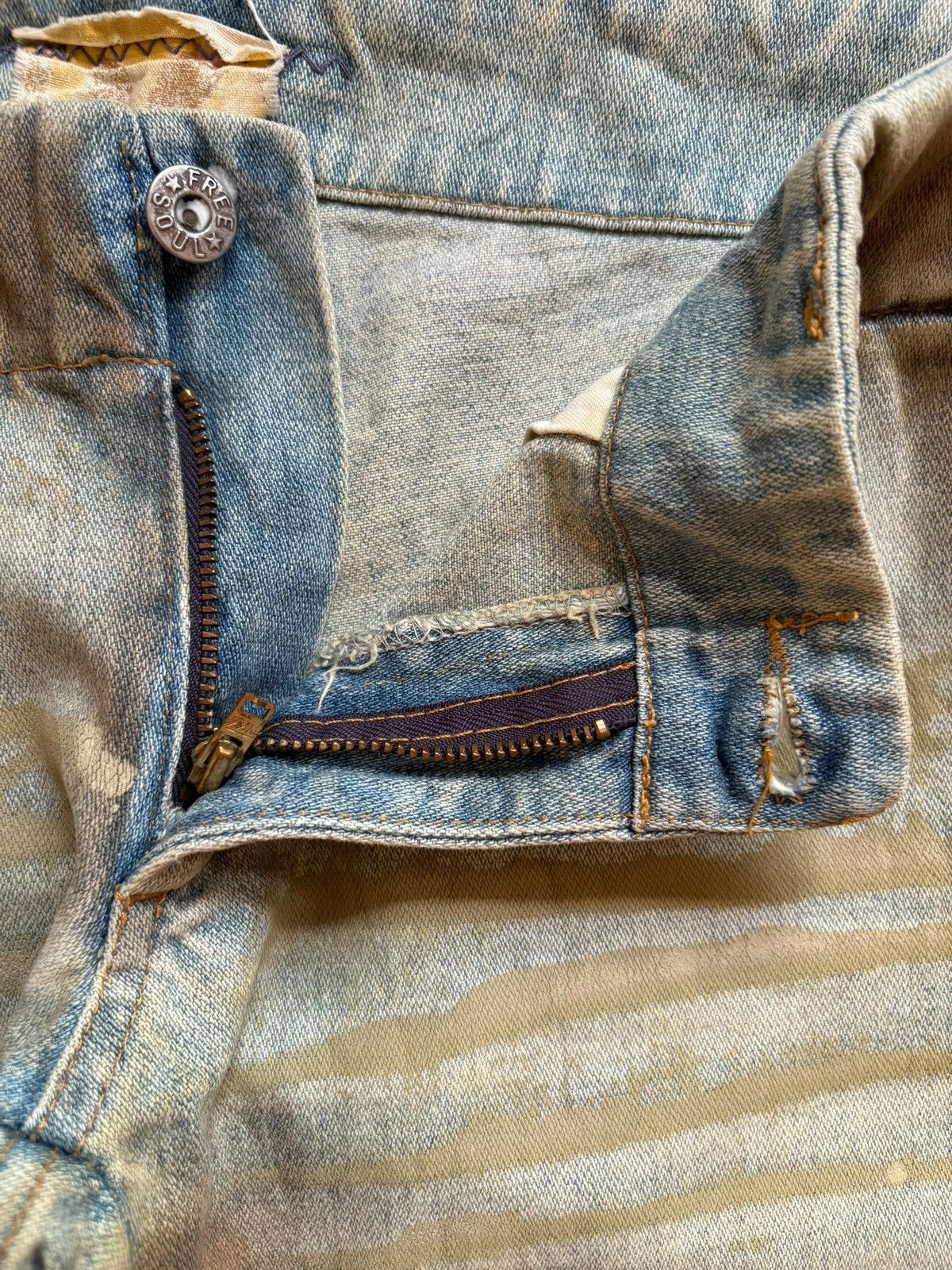 Japanese Brand Vintage Japanese Brand Rusty Mud Wash Bootcut Flare Jeans Size 28" / US 6 / IT 42 - 9 Thumbnail