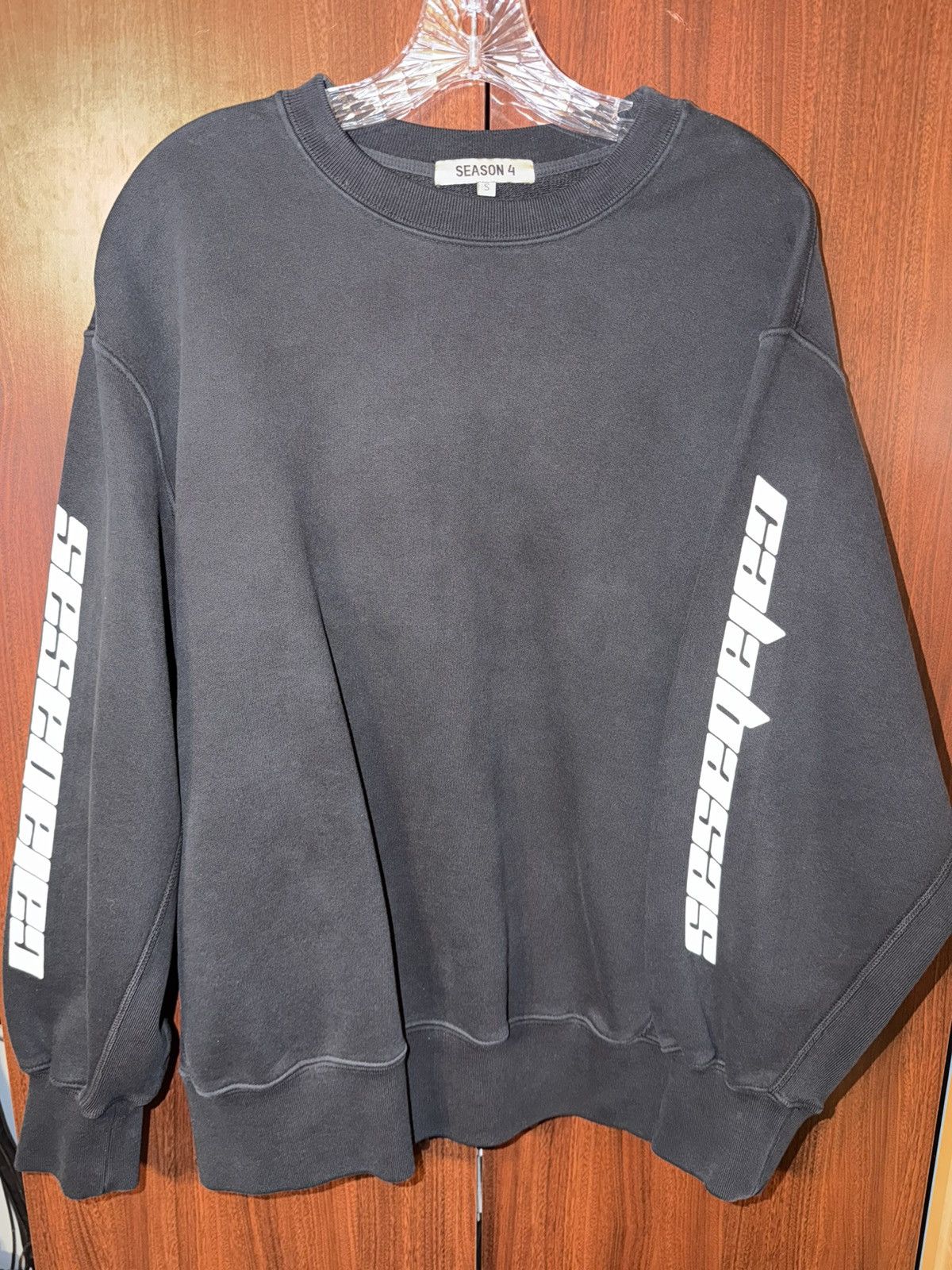 Yeezy Yeezy Season 4 Crewneck Sweatshirt Size US S / EU 44-46 / 1 - 6 Thumbnail