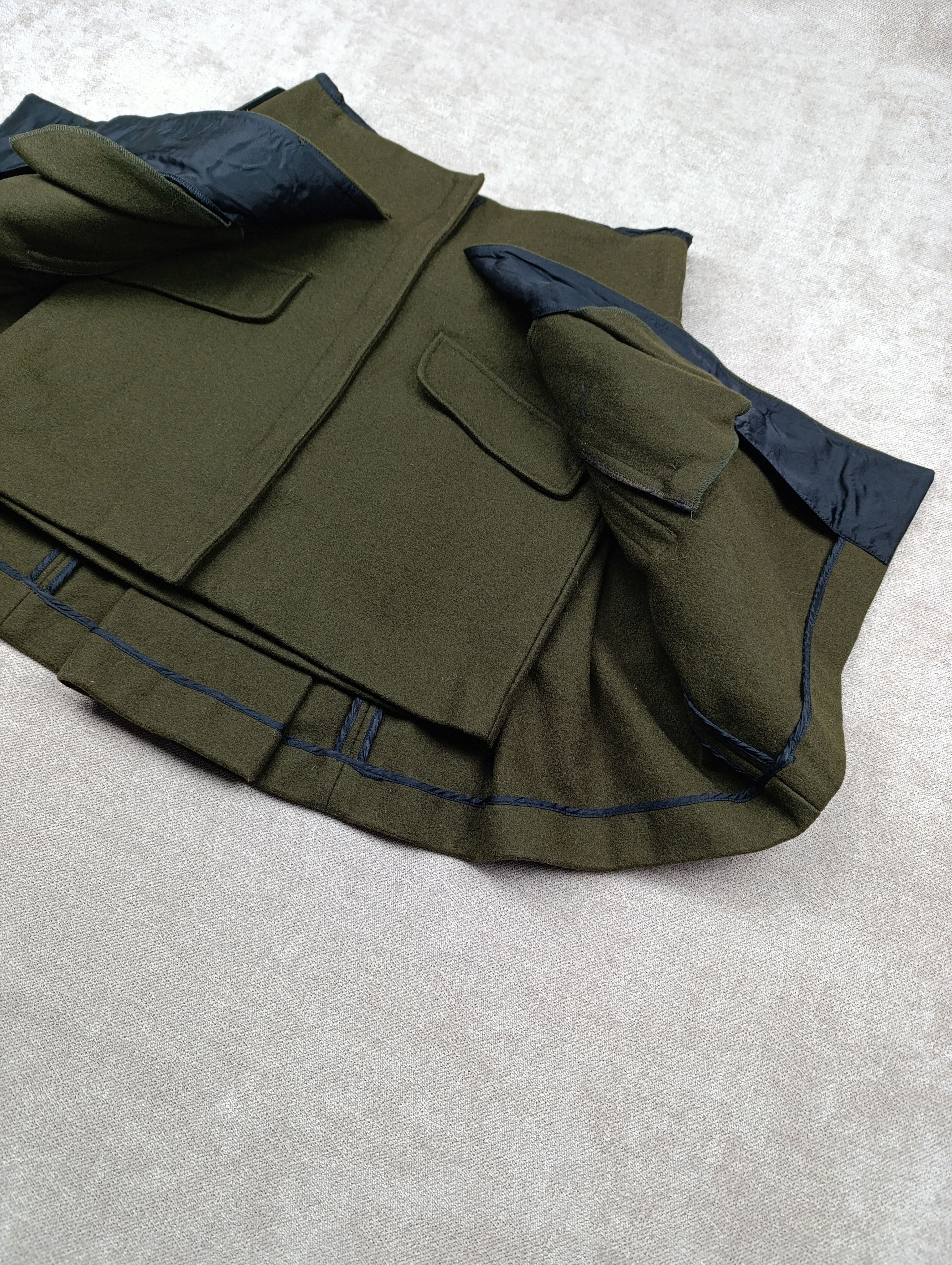 Miu Miu MIU-MIU CHOPPY WOOL PLEATED DARK GREENISH BROWN SKIRT Size 25" / US 0 / IT 36 - 4 Thumbnail