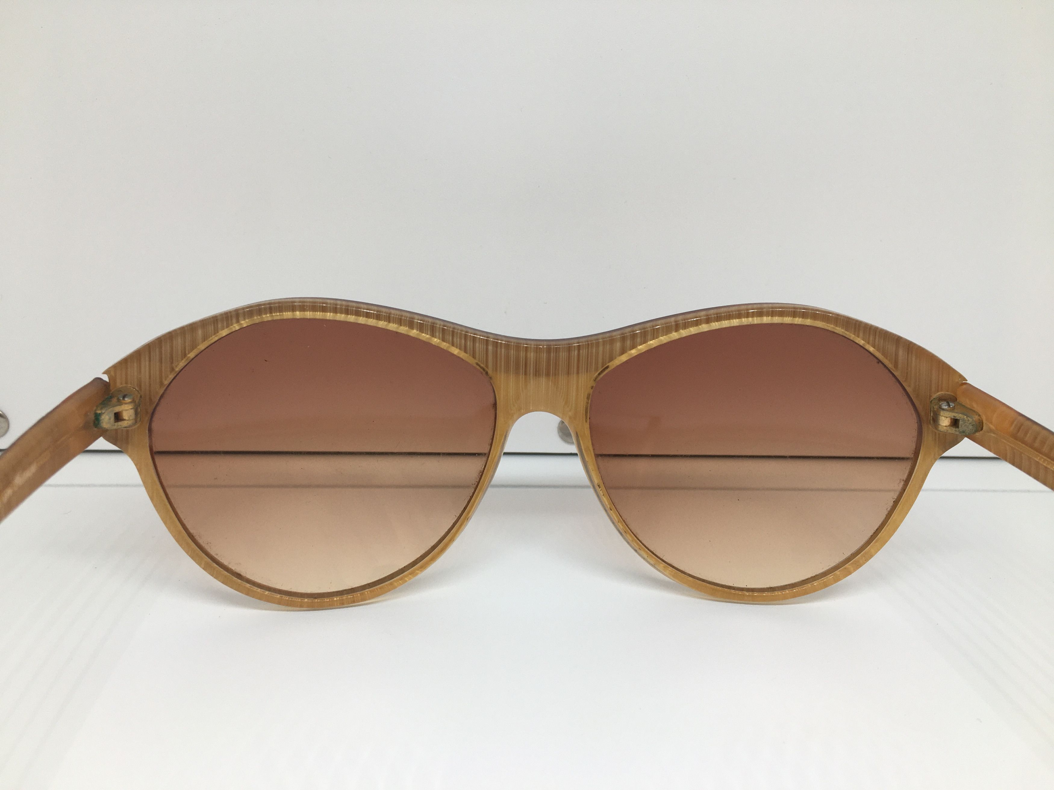 Cacharel Vintage Cacharel Oversize Sunglasses Diva Frame France Size ONE SIZE - 4 Thumbnail