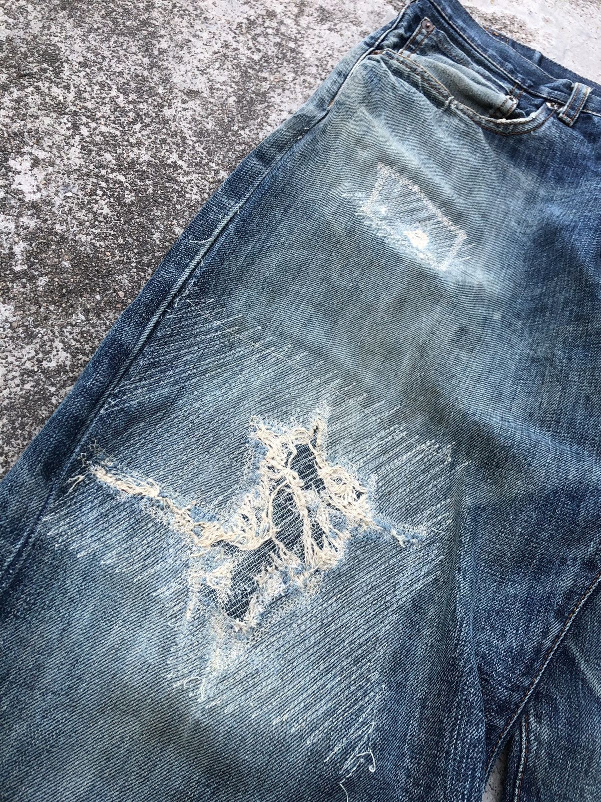 Uniqlo WIDE LEG⚡️⚡️VINTAGE UNIQLO SELVEDGE DISTRESSED DENIM Size US 34 / EU 50 - 4 Thumbnail