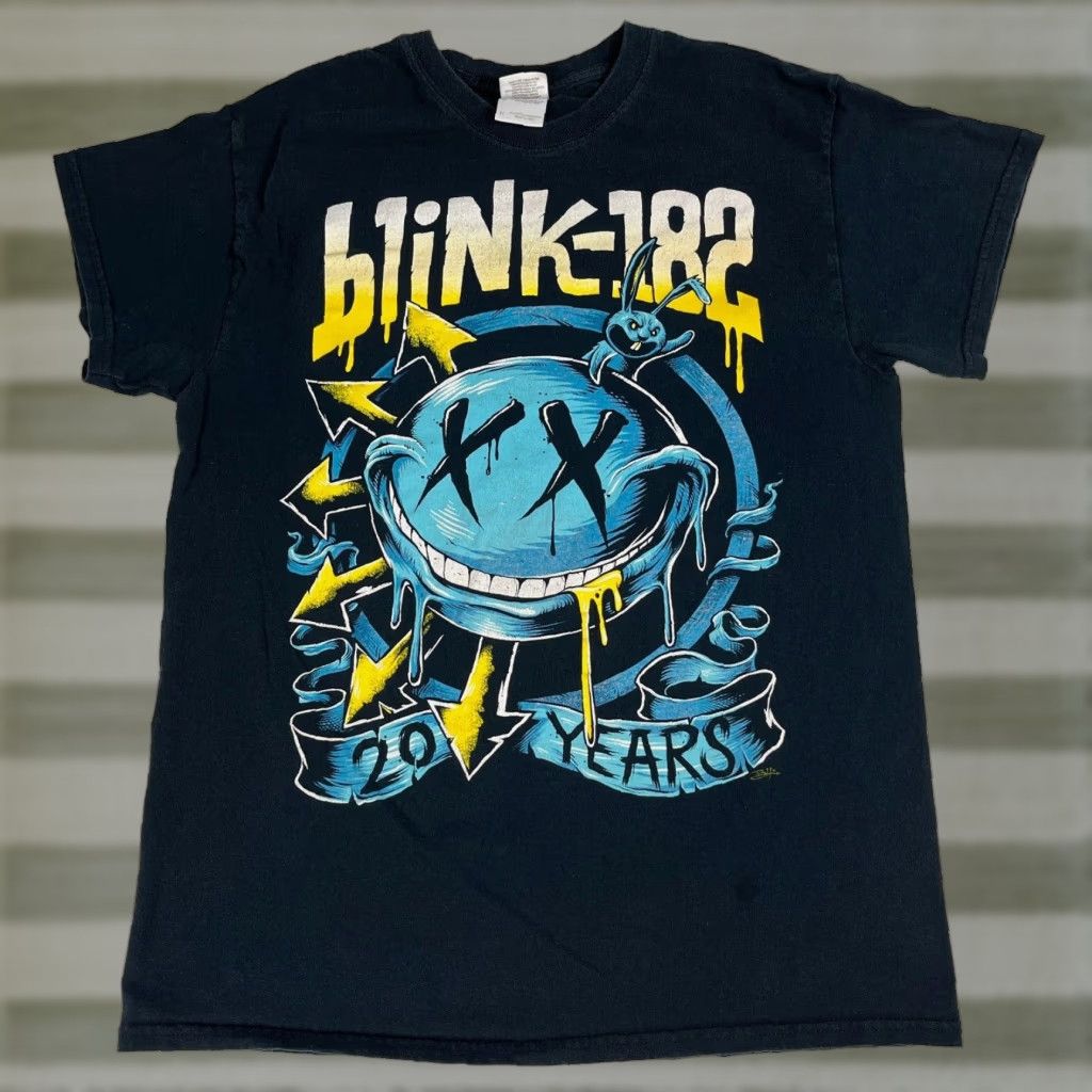 Gildan Men's Blink-182, 20 Years Graphic T-Shirt Punk Rock Band Sz M Shirt Mens Black Cotton 2010s Vintage Theme Music Size US M / EU 48-50 / 2 - 1 Thumbnail