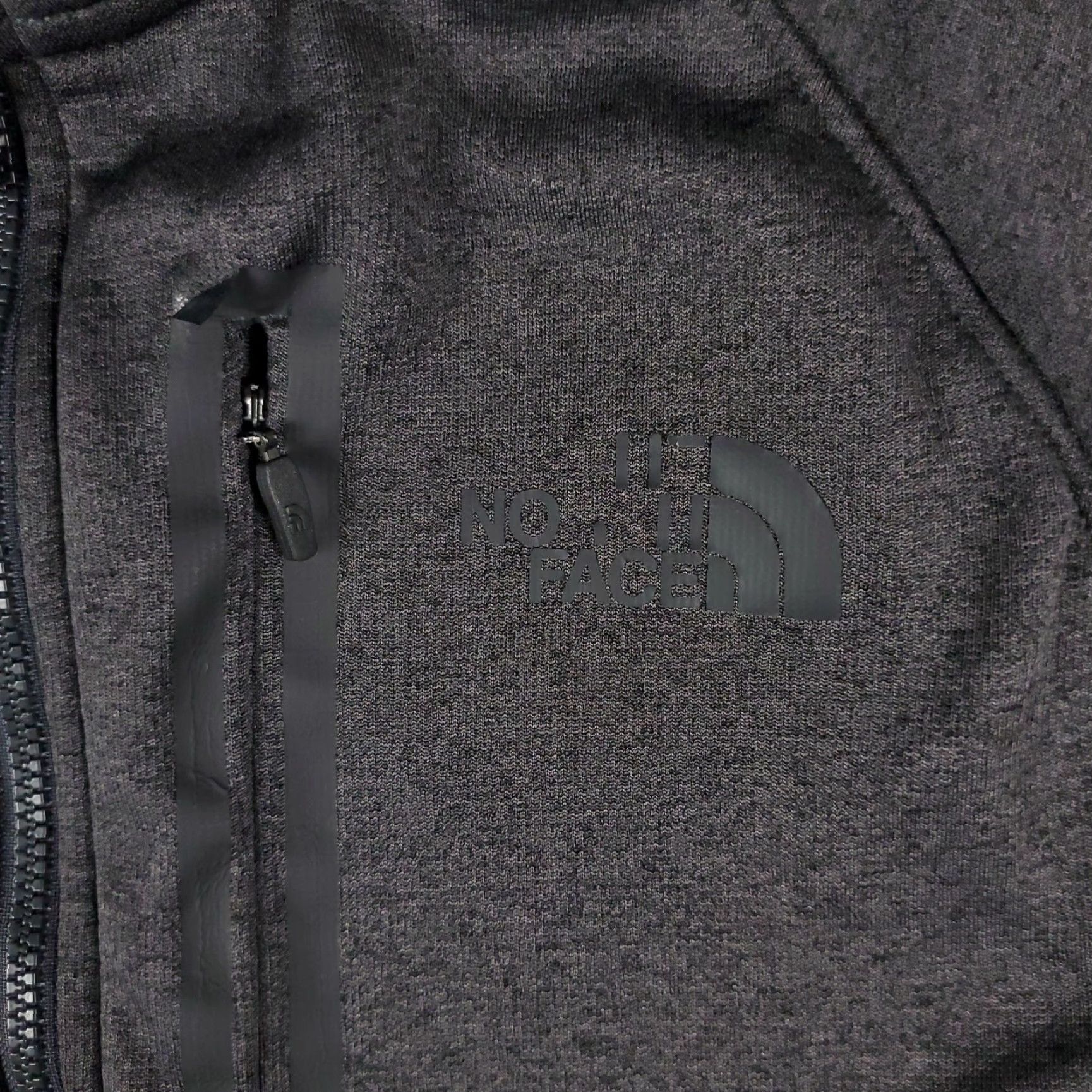The North Face VINTAGE The North Face Sweatshirt Mens S Gray 1/2 Zip Pullover Mock Neck Logo Knit Active All Seasons Mens Size US S / EU 44-46 / 1 - 2 Thumbnail