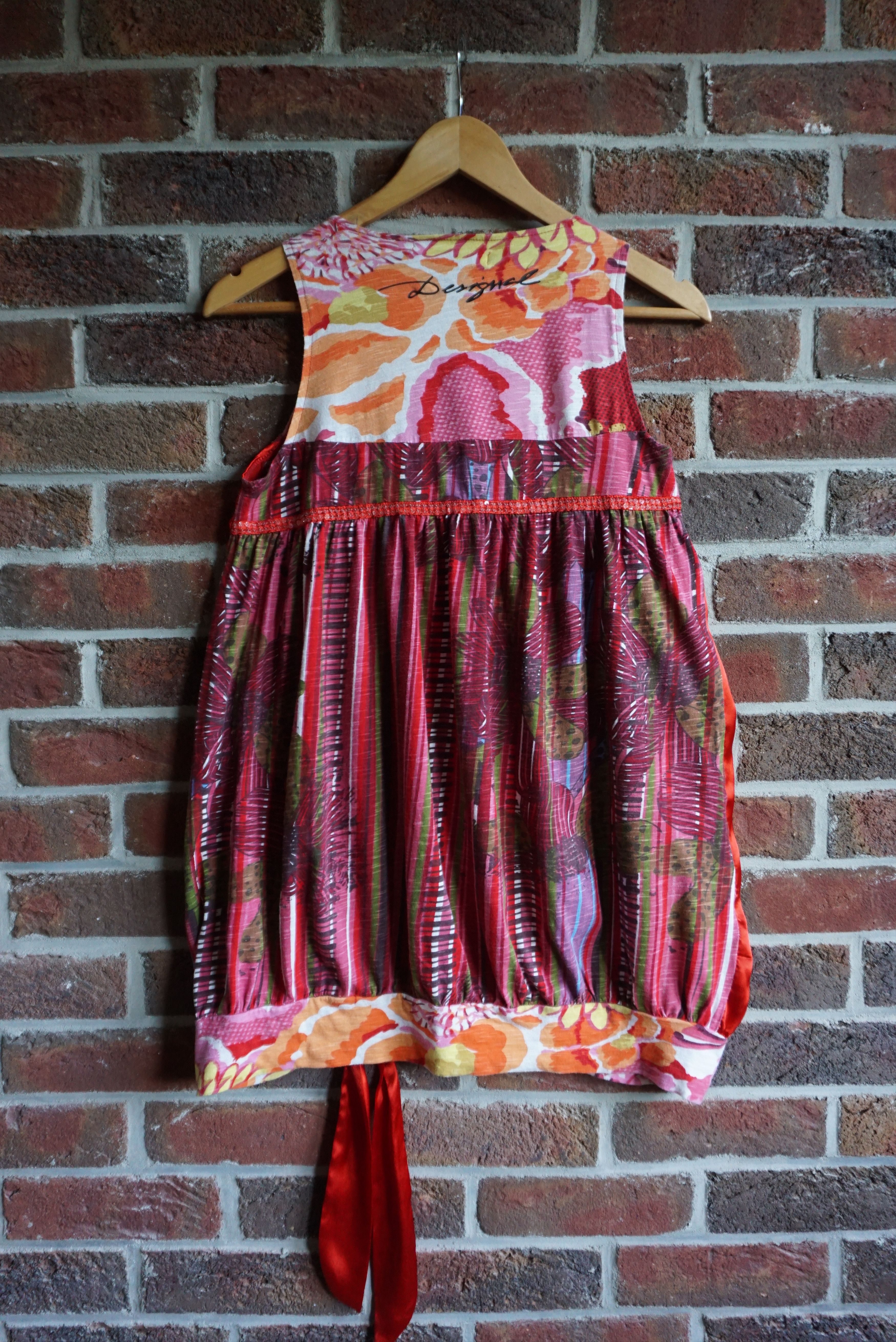Designer Desigual top M 6/8 patterned stylish floral relaxed top Size M / US 6-8 / IT 42-44 - 8 Thumbnail