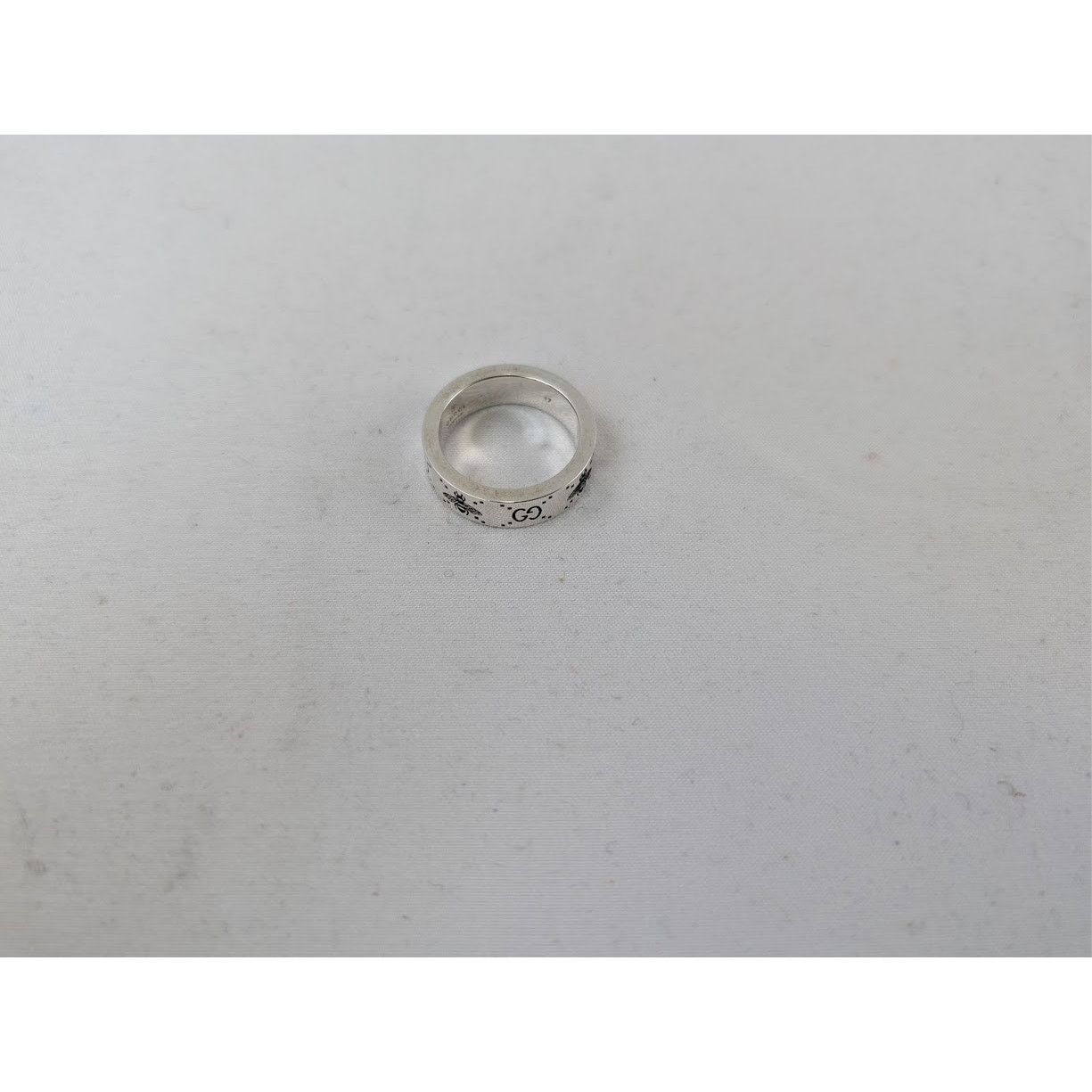 Gucci o1rshd1 Size: 17 / Bee Engraved Ring in Silver Size ONE SIZE - 6 Thumbnail