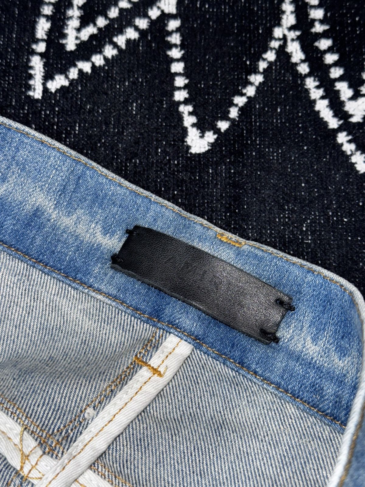 Amiri AMIRI BLUE DISTRESSED TRASHED JEANS Size US 31 - 16 Thumbnail