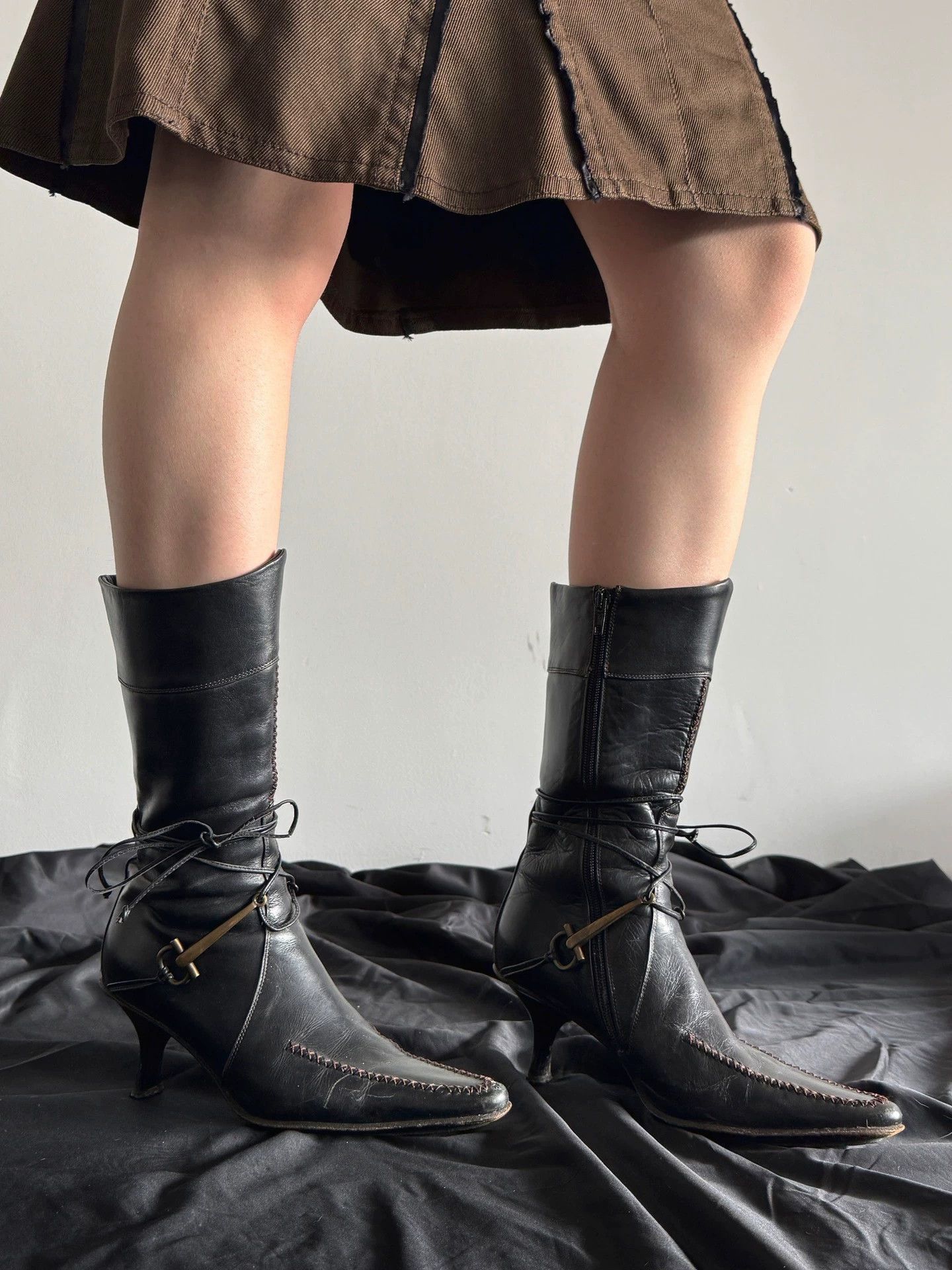 Other Italian Brand Vintage Lace-up Pointed Toe Boots Size US 7 / IT 37 - 2 Thumbnail