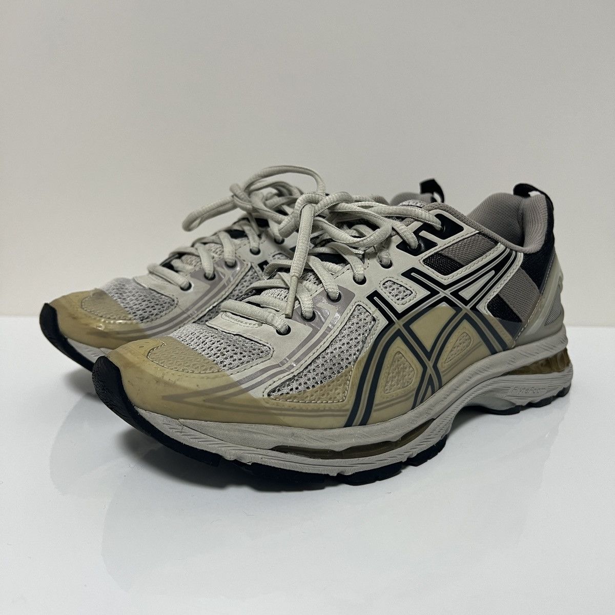 Asics × Kiko Kostadinov Kiko Kostadinov X Asics Gel-Burz 1 Birch Size US 7 / EU 40 - 3 Thumbnail