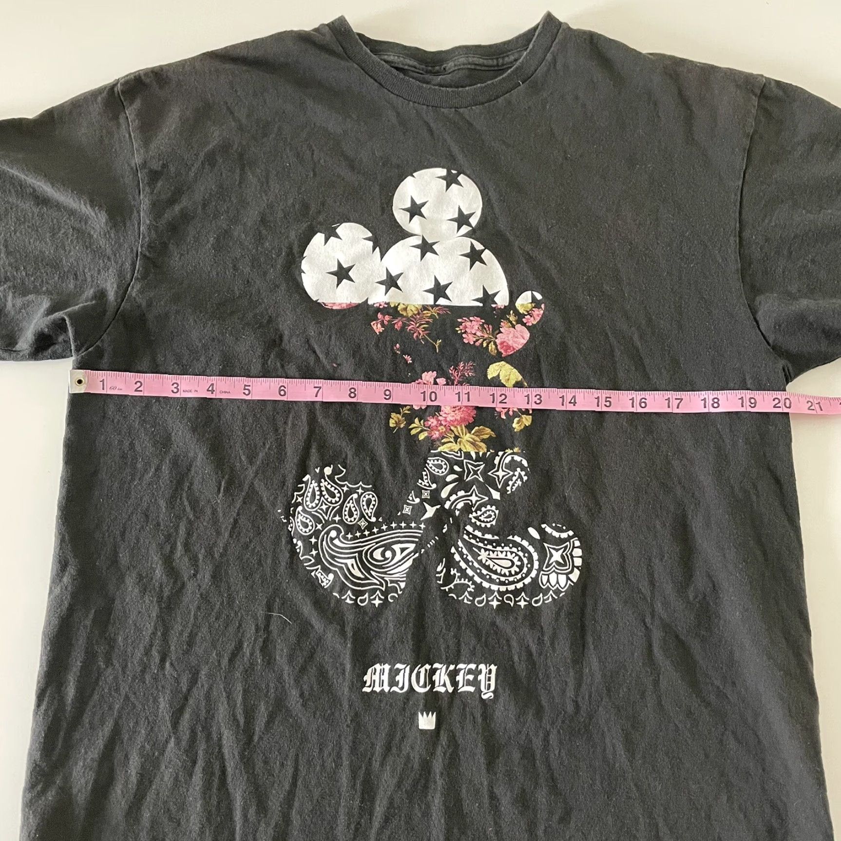 Disney Disney Neff Mickey Short Sleeve T Shirt Men's L Black 100% Cotton Size US L / EU 52-54 / 3 - 3 Thumbnail