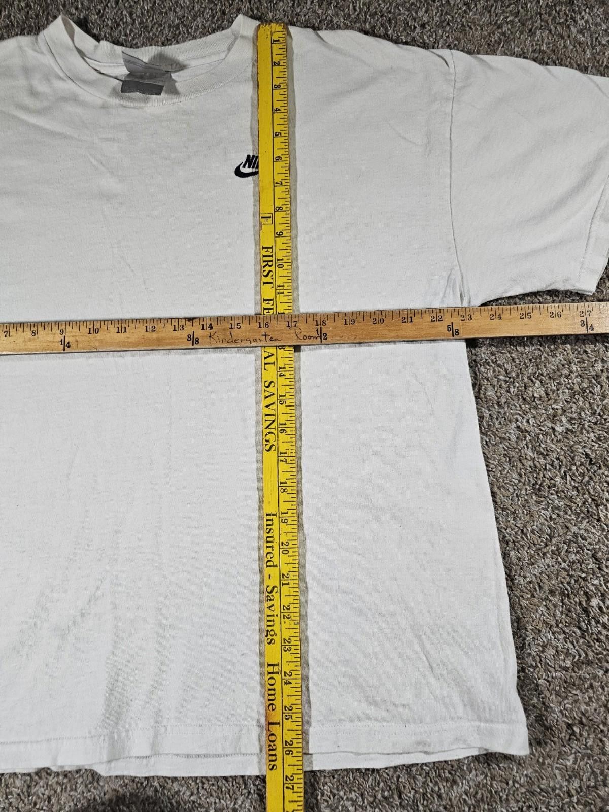 Nike XL White NIKE t-shirt Some Yellowing Size US XL / EU 56 / 4 - 5 Thumbnail