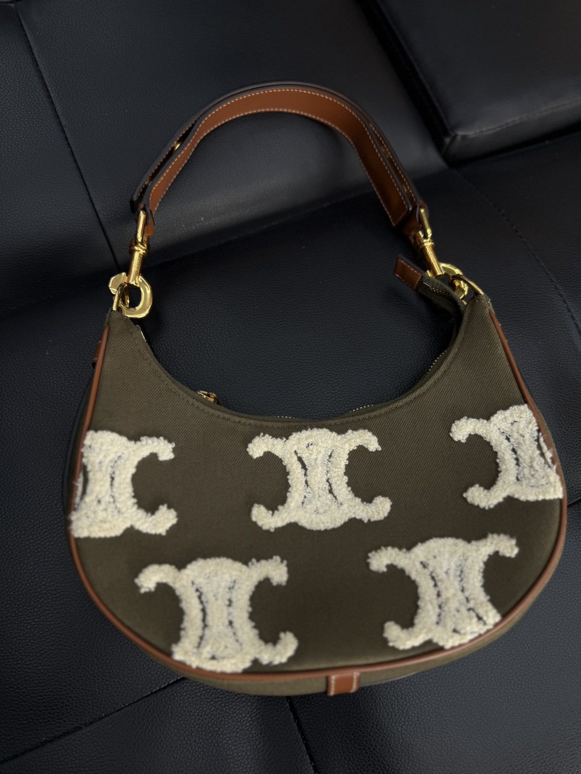 Celine Celine Women’s Shoulder Bag Hobo Ava Green Size ONE SIZE - 2 Thumbnail