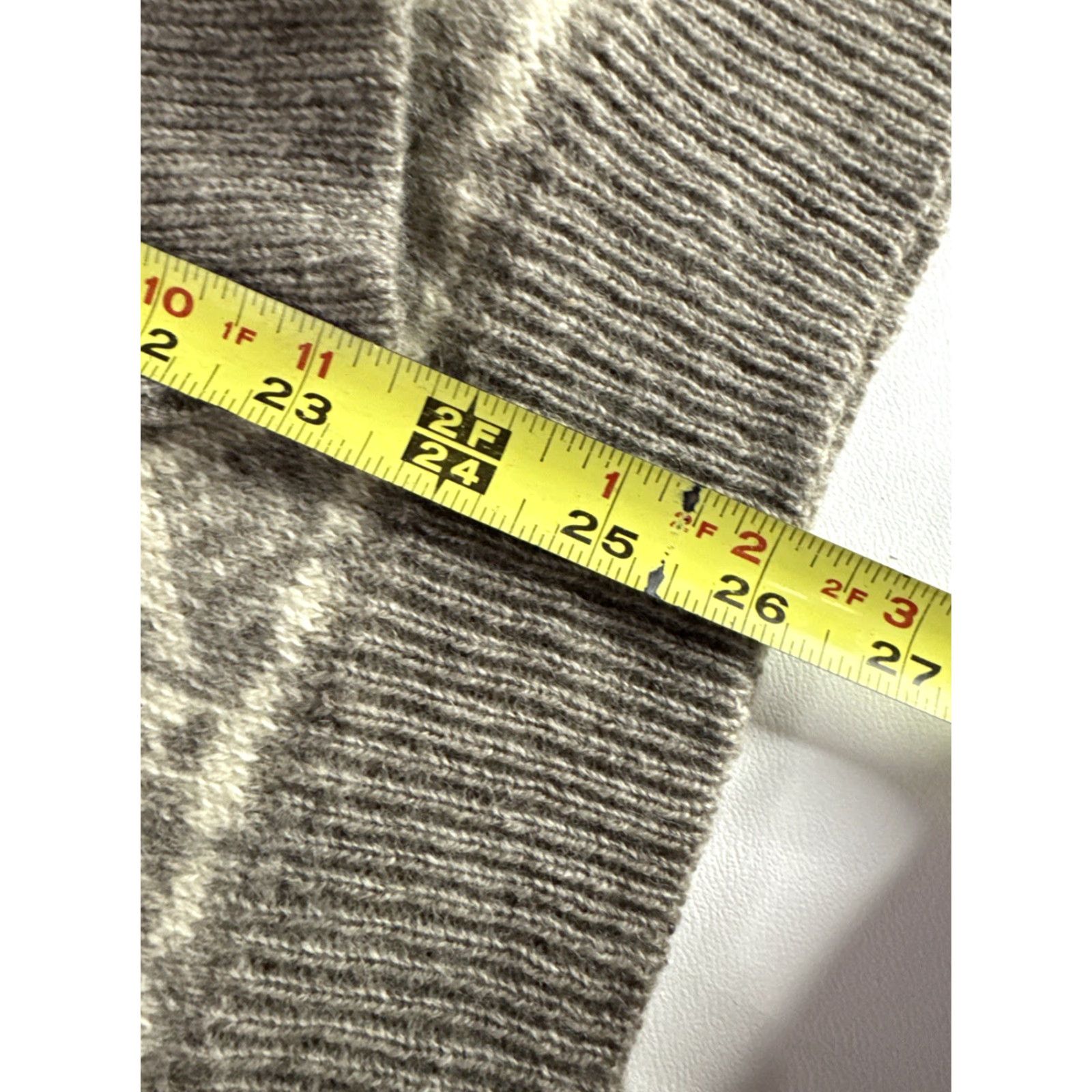 Vintage VINTAGE Bobbio V Neck Wool Sweater Men’s L Aztec Tribal Print Pullover Size US L / EU 52-54 / 3 - 3 Thumbnail