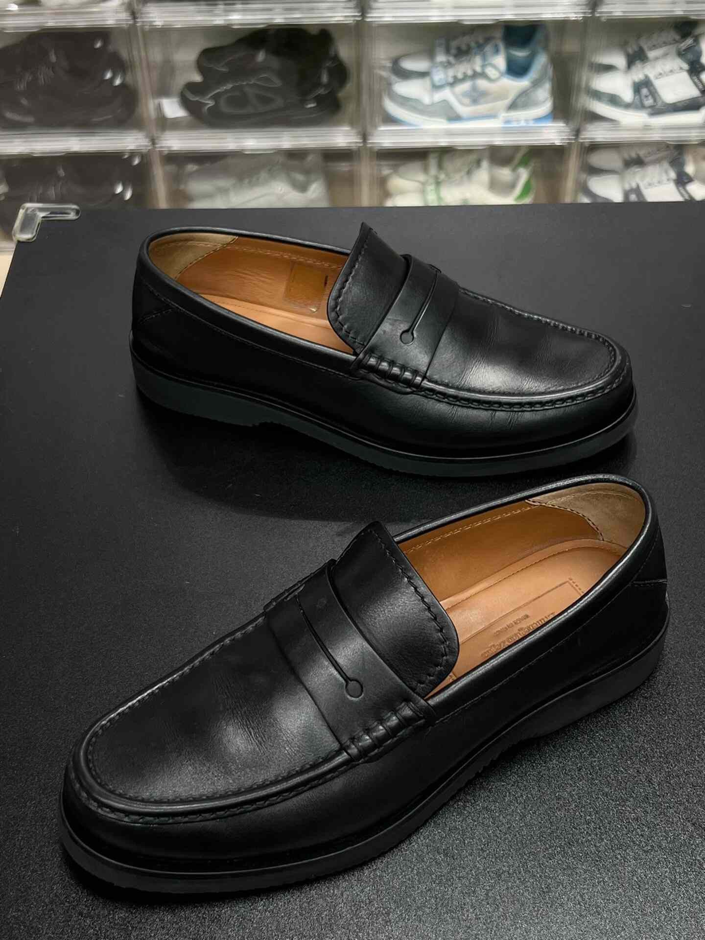 Ermenegildo Zegna Ermenegildo Zegna Leather Black Slip Ons 7.5 Men Size US 7.5 / EU 40-41 - 1 Thumbnail