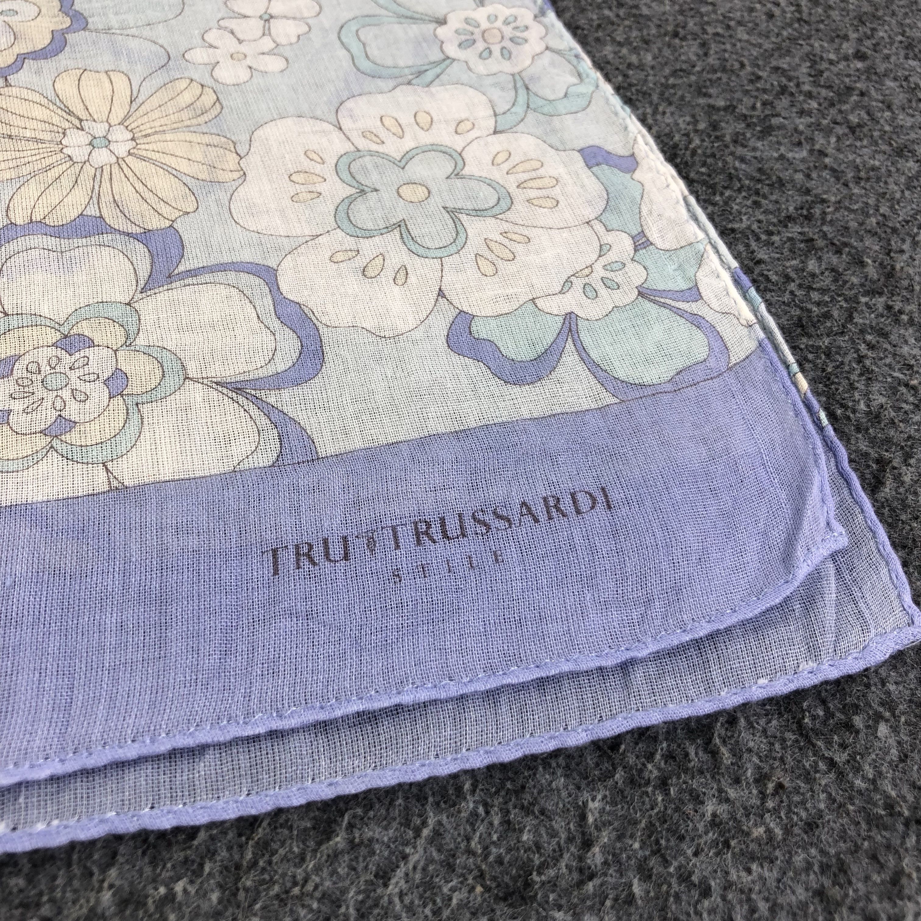 Trussardi Trussardi Silk Stole Silk Scarf M570 Size ONE SIZE - 2 Thumbnail