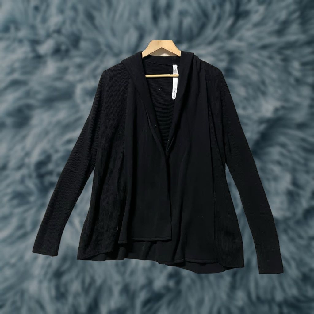 Lululemon LULULEMON Cardigan Wrap Hooded Sweater Black 8 Womens Shirt Size M / US 6-8 / IT 42-44 - 1 Thumbnail