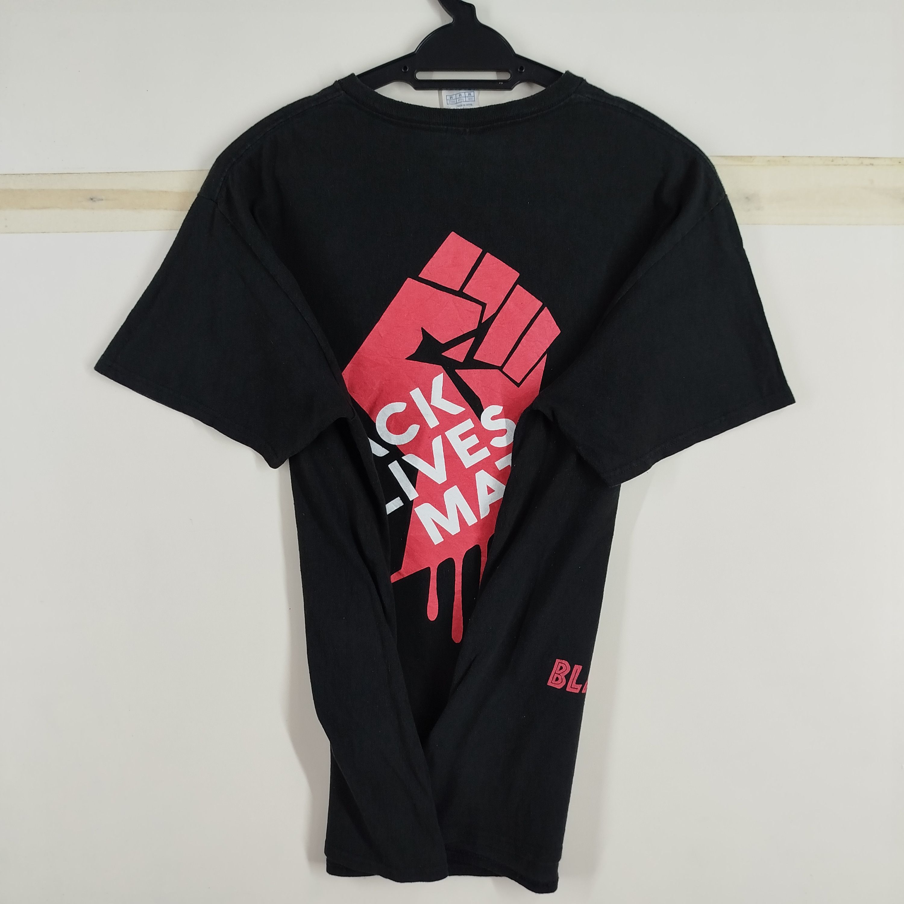 Rap Tees Black Lives Matter Big Print Big Spell Out Size US M / EU 48-50 / 2 - 9 Thumbnail