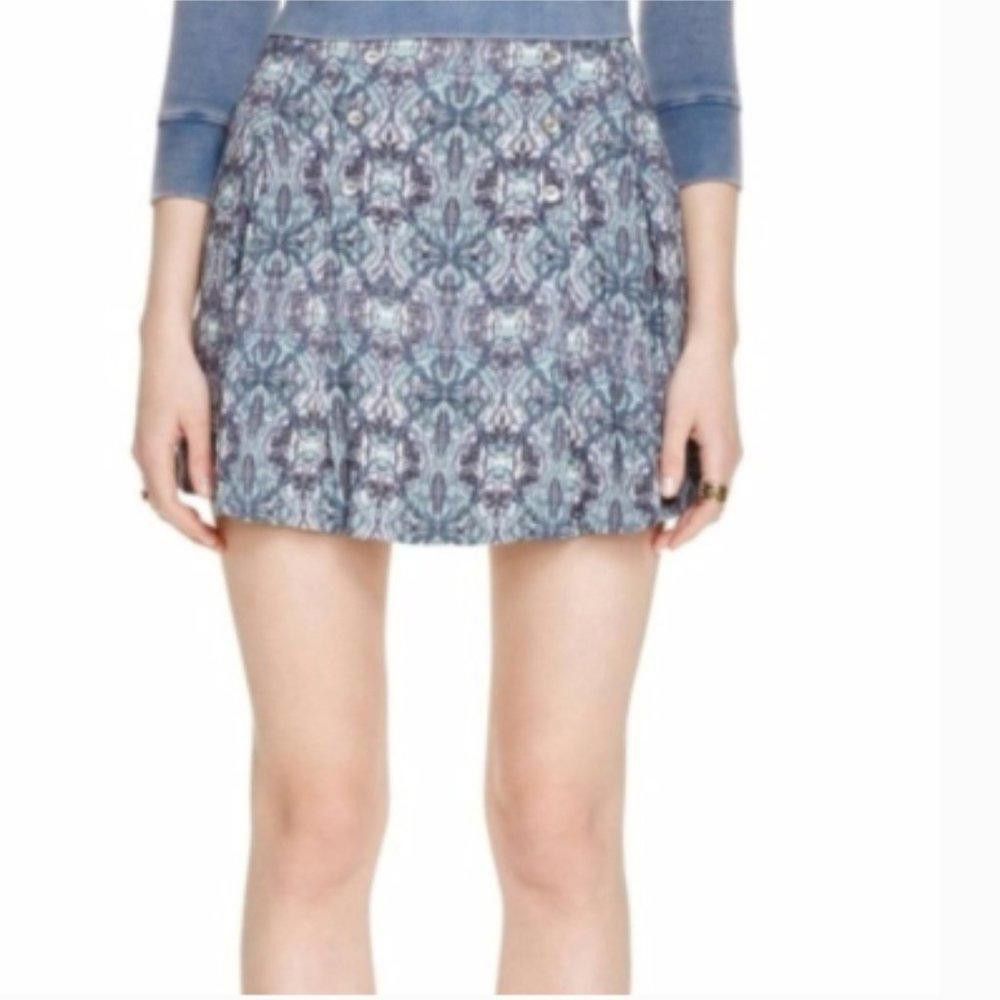 Free People Free People l Lovers Lane Blue Printed Mini Skirt Size 6 Size 28" / US 6 / IT 42 - 1 Thumbnail