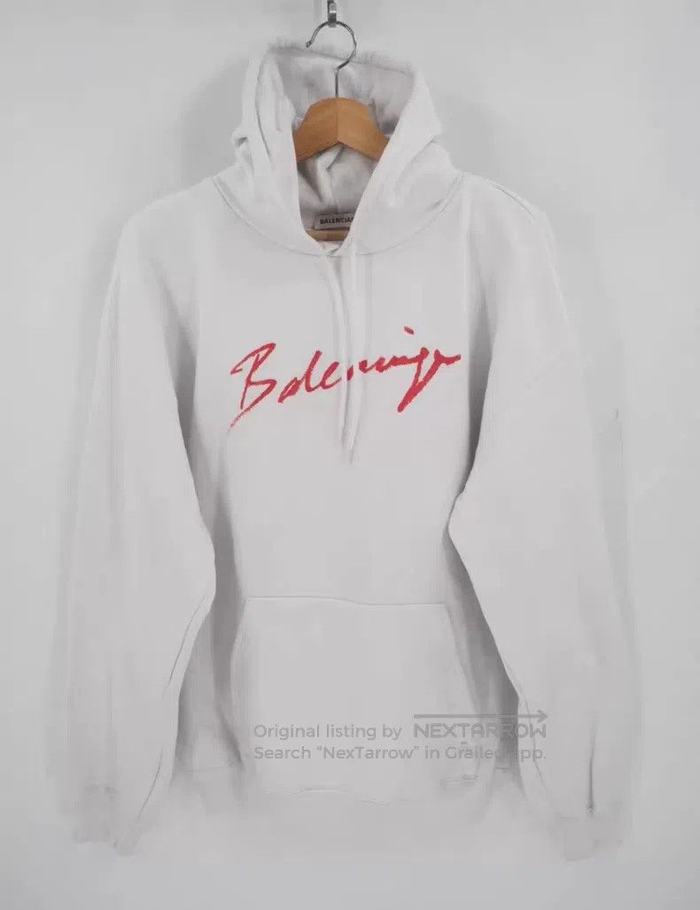 Balenciaga Balenciaga White Painted Logo Hoodie Size L Size US L / EU 52-54 / 3 - 1 Thumbnail