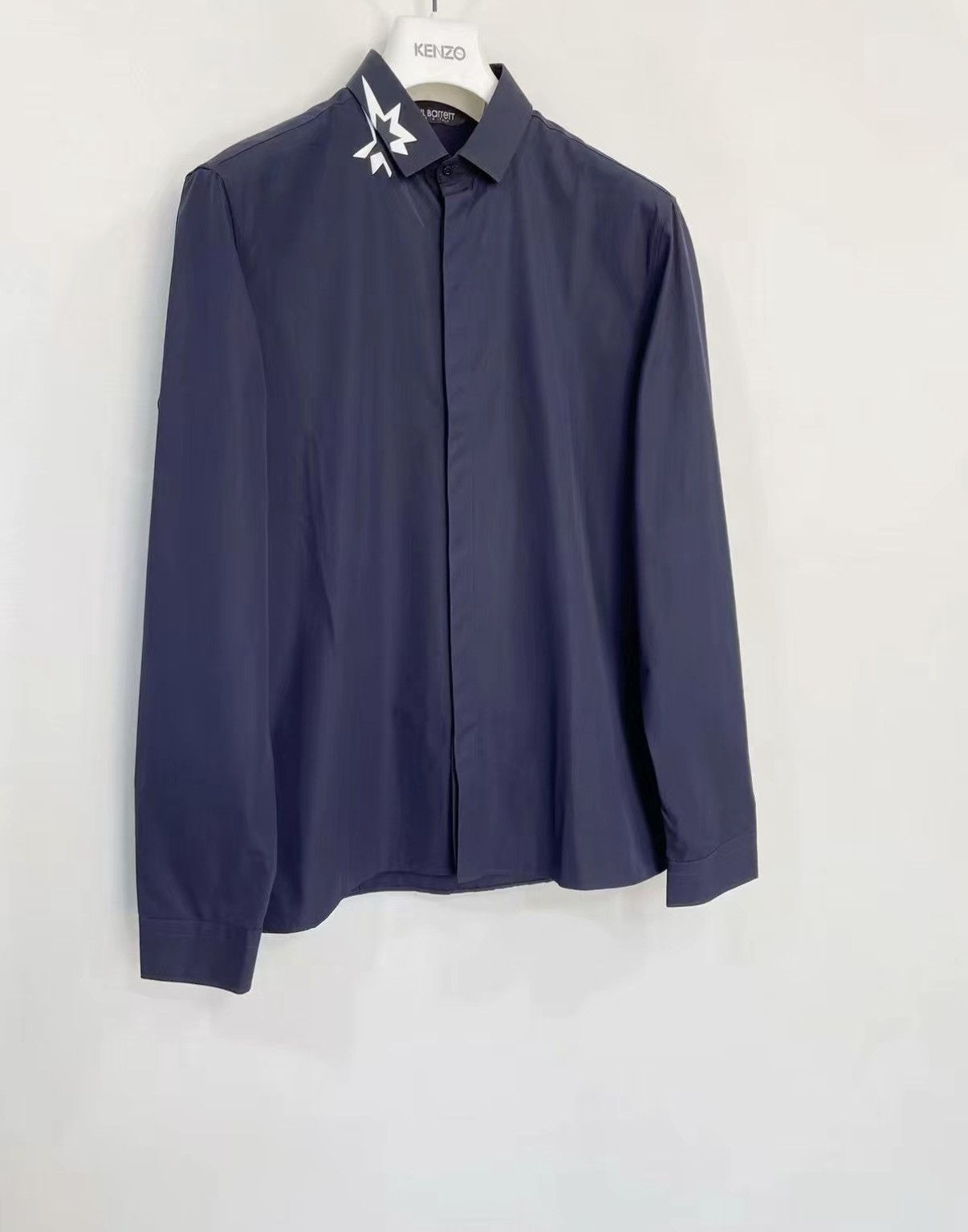 Neil Barrett Neil Barrett 100% Cotton Long Sleeve Shirt J30 Size US S / EU 44-46 / 1 - 2 Thumbnail