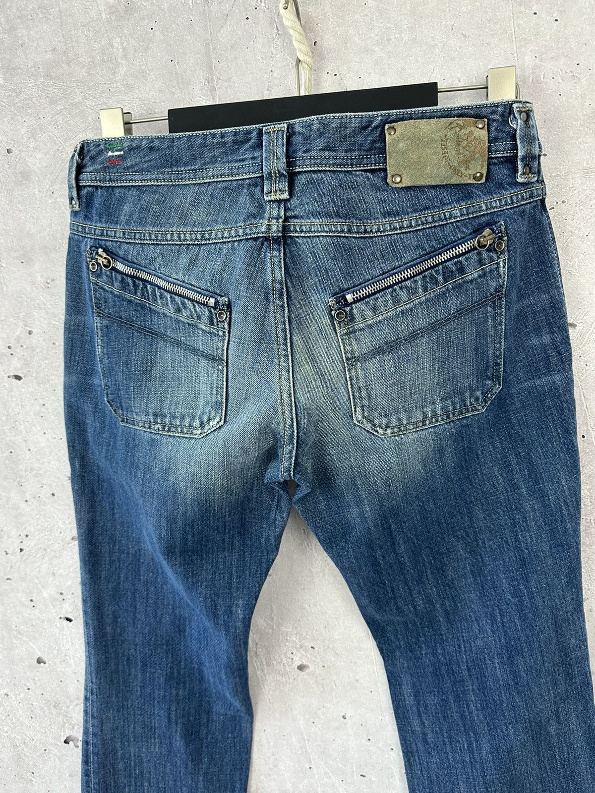 Diesel × Vintage Diesel Vintage Zip Pockets Washed Women’s Jeans Size 30" / US 8 / IT 44 - 6 Thumbnail