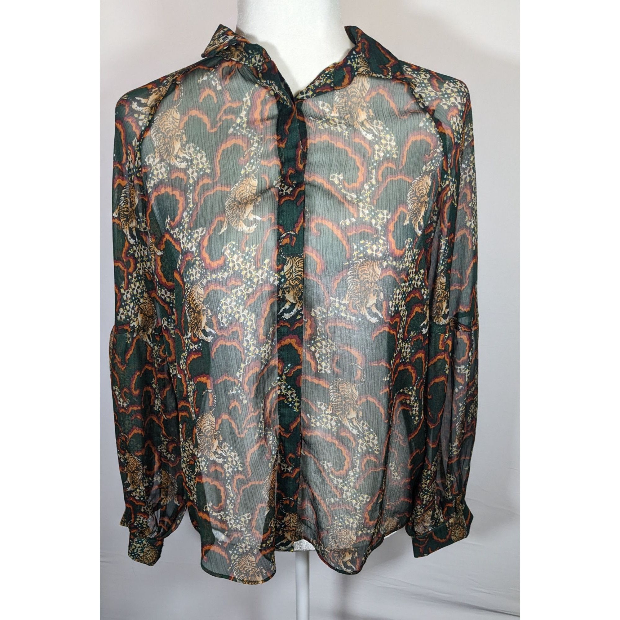 Anthropologie Anthropologie TP Sheer Green Tiger Button Up Blouse Size S / US 4 / IT 40 - 6 Thumbnail