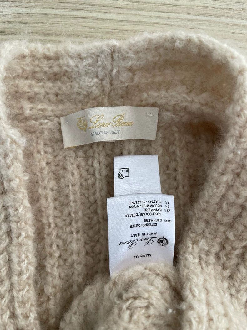 Loro Piana LORO PIANA Classic cocooning milk tea color cardigan Size XS / US 0-2 / IT 36-38 - 3 Thumbnail
