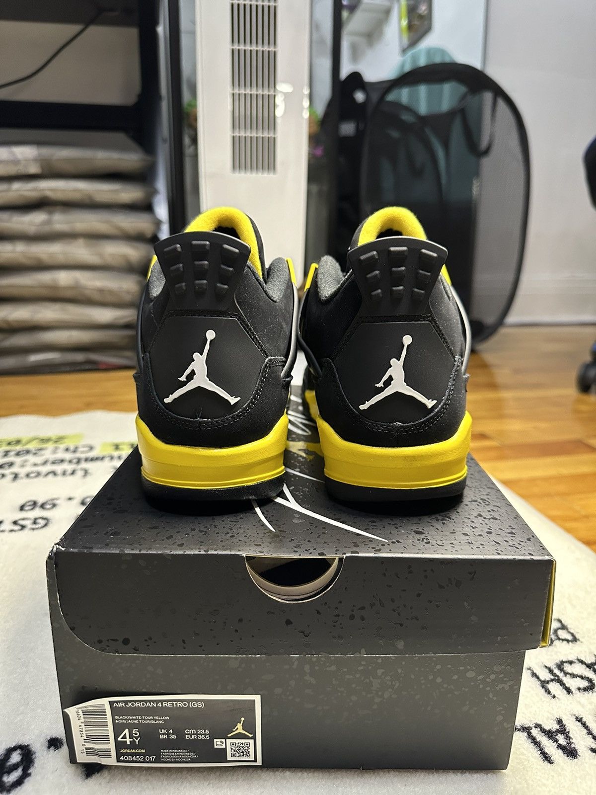 Jordan Brand Jordan 4 Retro Thunder (2023) (GS) Size US 5 / EU 37 - 4 Thumbnail