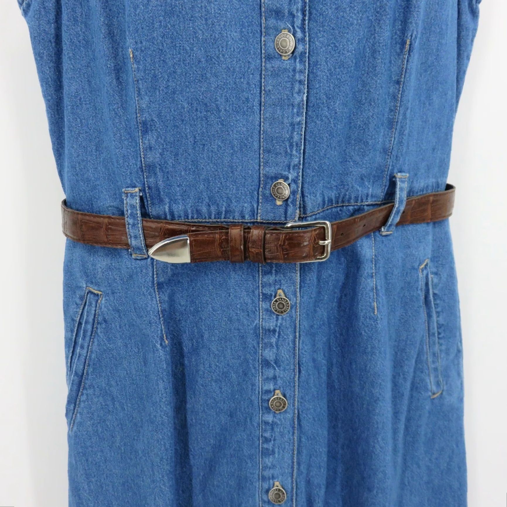 Gloria Vanderbilt VINTAGE Gloria Vanderbilt Women Medium Cotton Blue Denim Jean V Neck Button Dress Belted Dress Size 32" / US 10 / IT 46 - 4 Thumbnail
