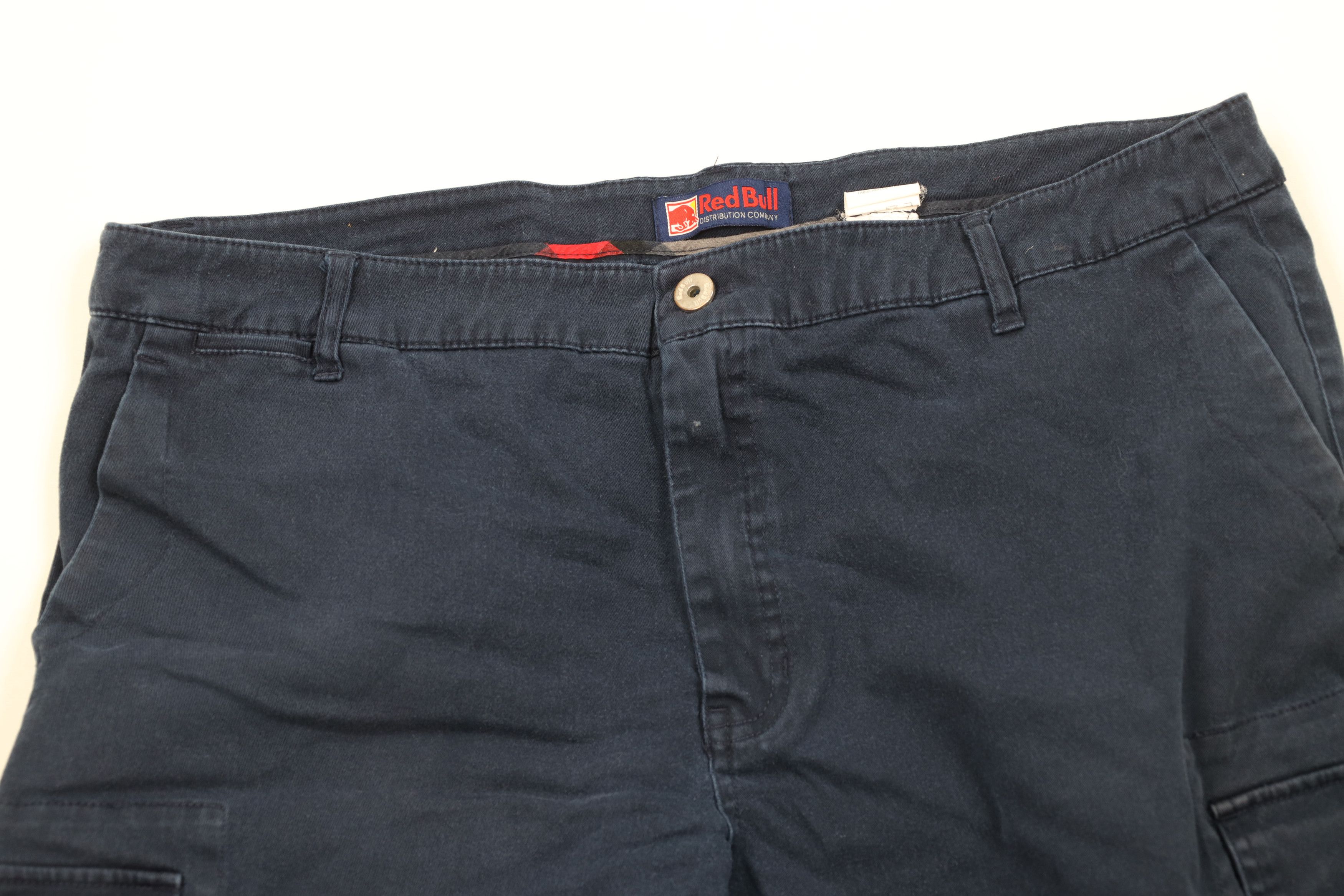Vintage Vintage Red Bull Racing Spell Out Cargo Shorts Blue Cotton Size US 38 / EU 54 - 2 Thumbnail
