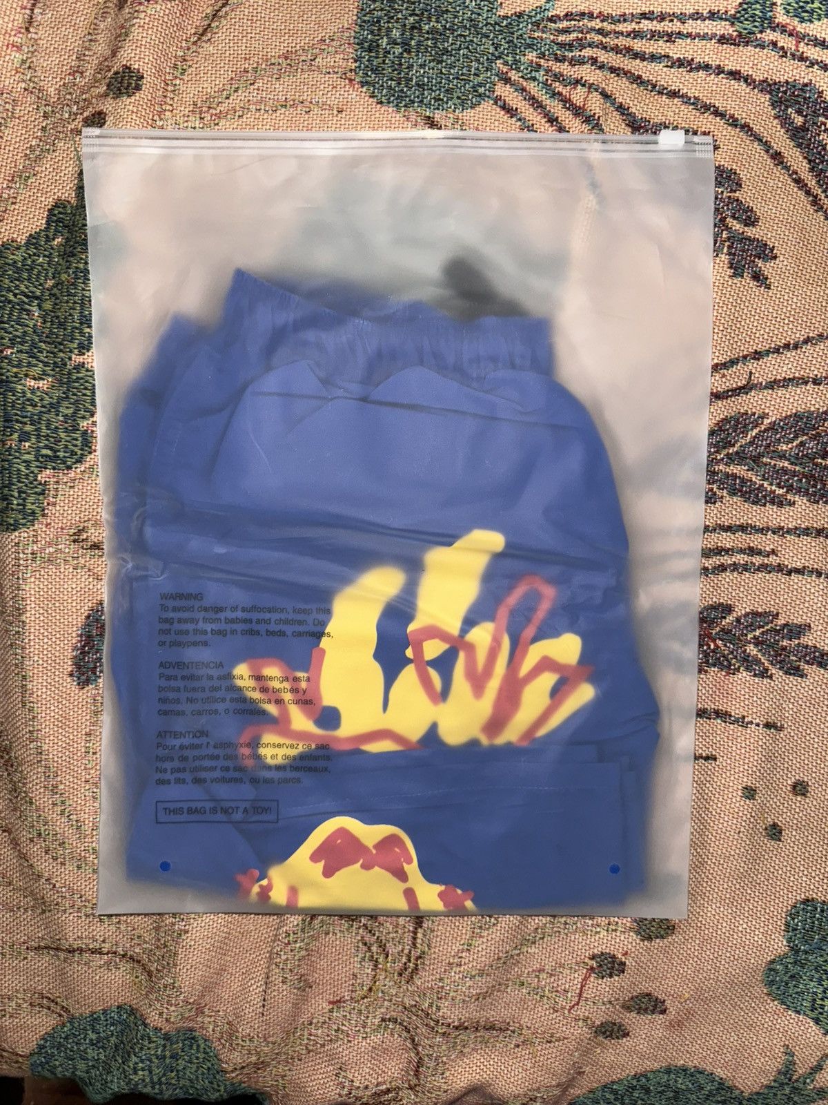 Travis Scott Travis Scott Cactus jack Mcdonald’s ILLUSTRATION SHORTS M Size US 32 / EU 48 - 2 Thumbnail