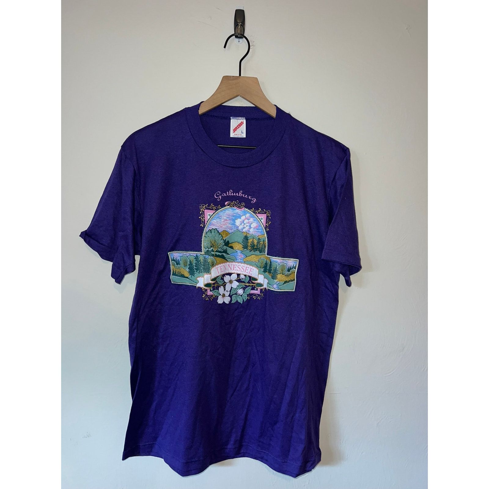 Jerzees Vintage Gatlinburg Shirt Tennessee Nature Shirt VTG 90s L Size US L / EU 52-54 / 3 - 1 Thumbnail