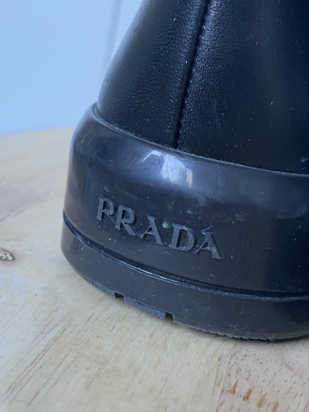 Prada Prada Low Top Leather Faux Fur Slip On sneakers Size US 8.5 / IT 38.5 - 7 Thumbnail