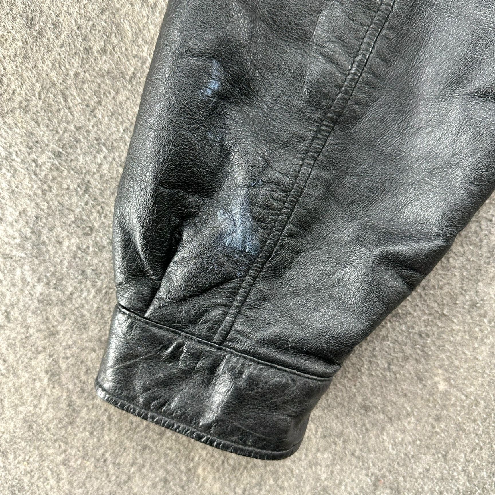 London Fog VINTAGE Towne London Fog Leather Bomber Jacket Mens XL Black Quilted Lined 90s Motors/Biker Accessories? Size US XL / EU 56 / 4 - 7 Thumbnail