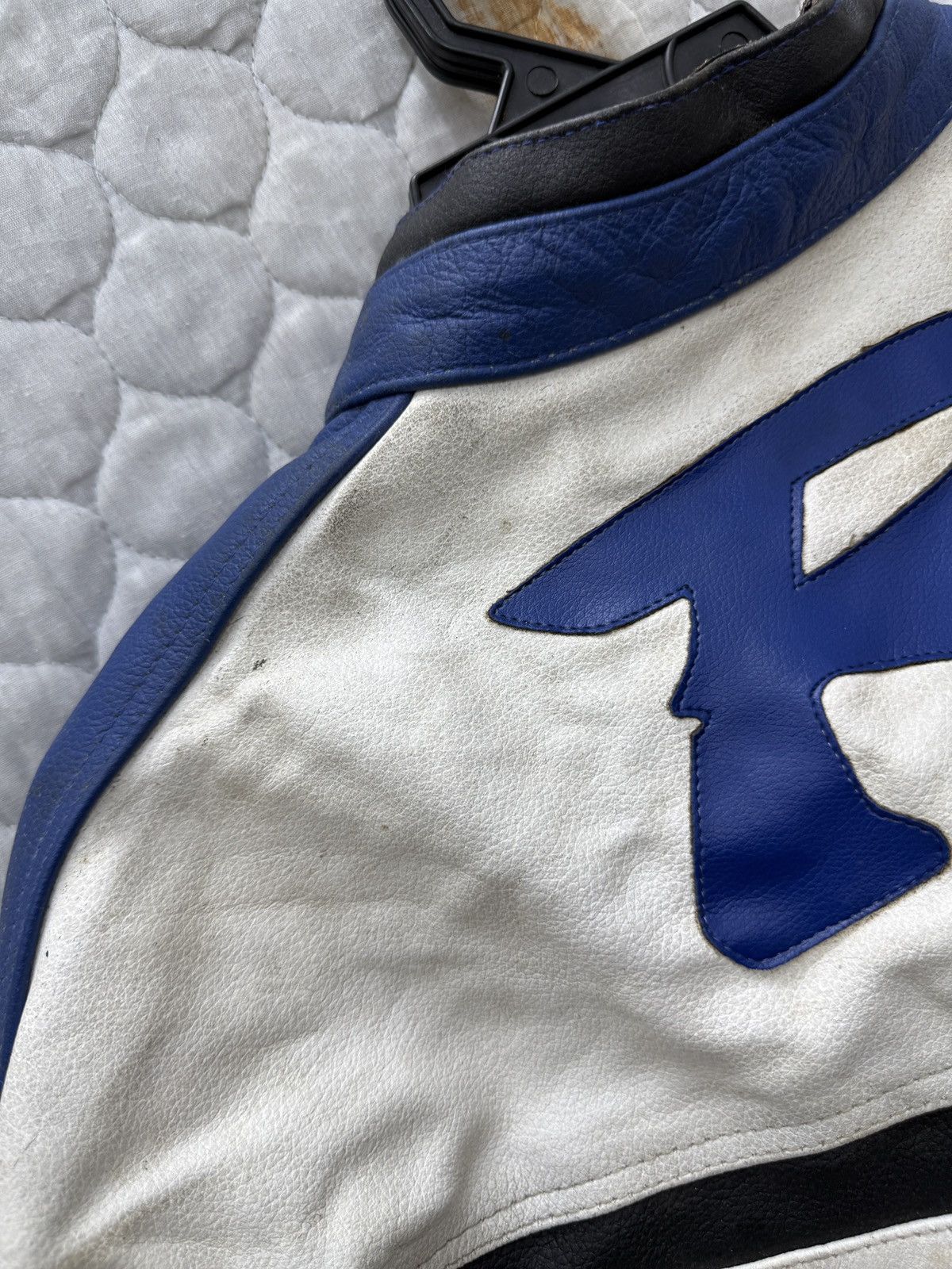 Yamaha 🔥🔥🔥ARCHIVE YAMAHA R1 RIDER LEATHER JACKET Size US XL / EU 56 / 4 - 19 Thumbnail