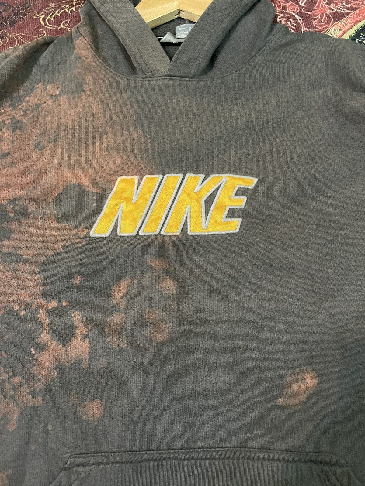Nike Vintage Nike Acid Wash Hoodie Size US L / EU 52-54 / 3 - 8 Thumbnail