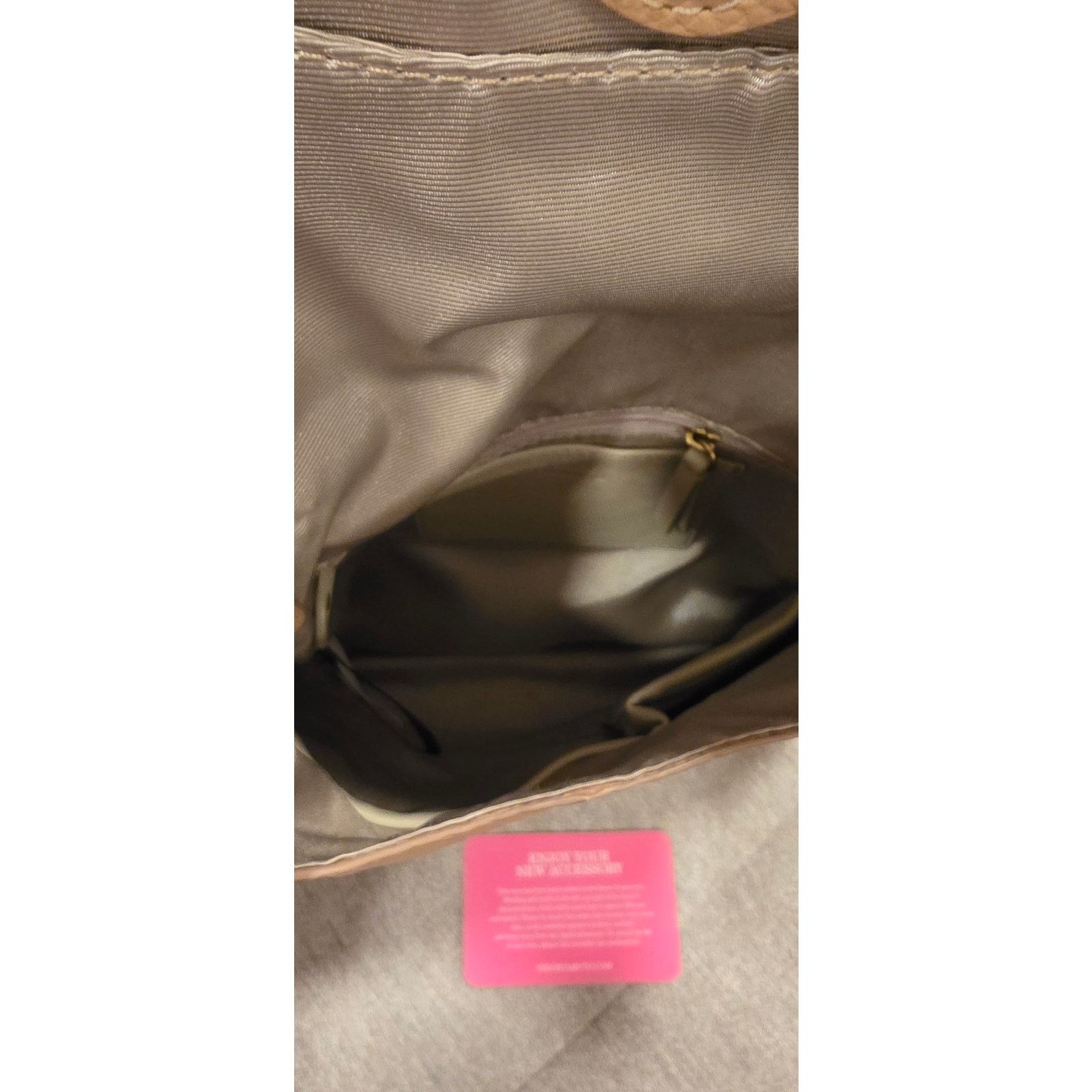 Vince Camuto Vince Camuto Livee bubble leather Bag Sandstone NWOT Size ONE SIZE - 5 Thumbnail