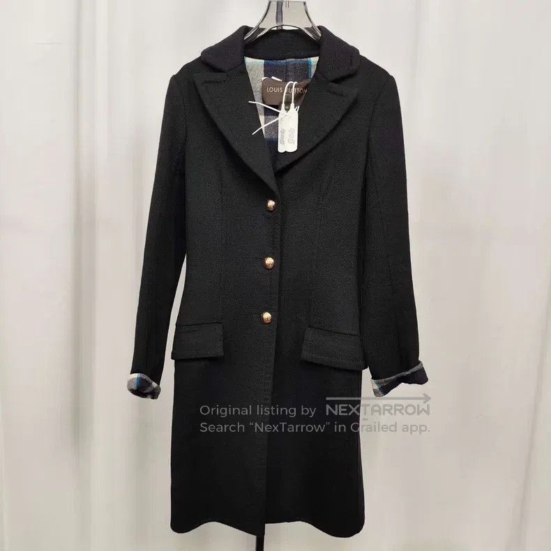 Louis Vuitton Louis Vuitton Black coat Size XS / US 0-2 / IT 36-38 - 1 Thumbnail