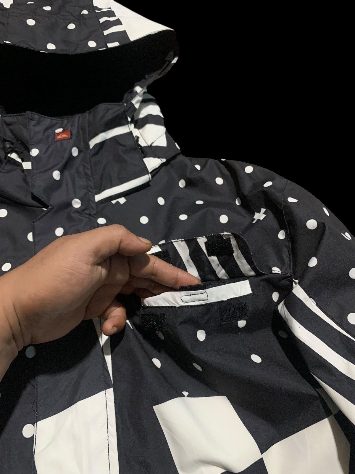 Quicksilver × Quiksilver Quicksilver black white snow jacket Size US M / EU 48-50 / 2 - 7 Thumbnail