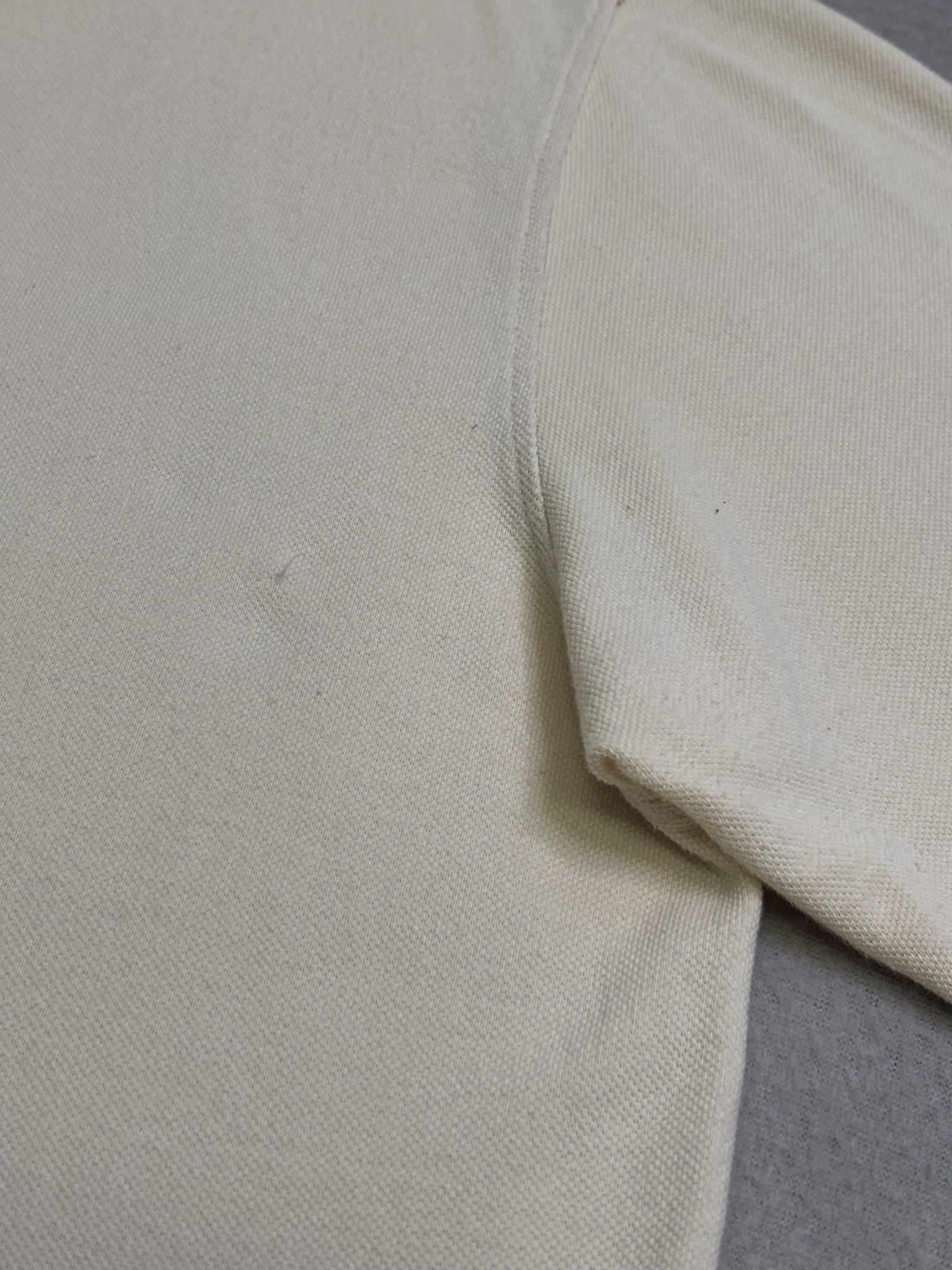 Burberry Burberry vintage Beige polo size L Size US L / EU 52-54 / 3 - 8 Thumbnail