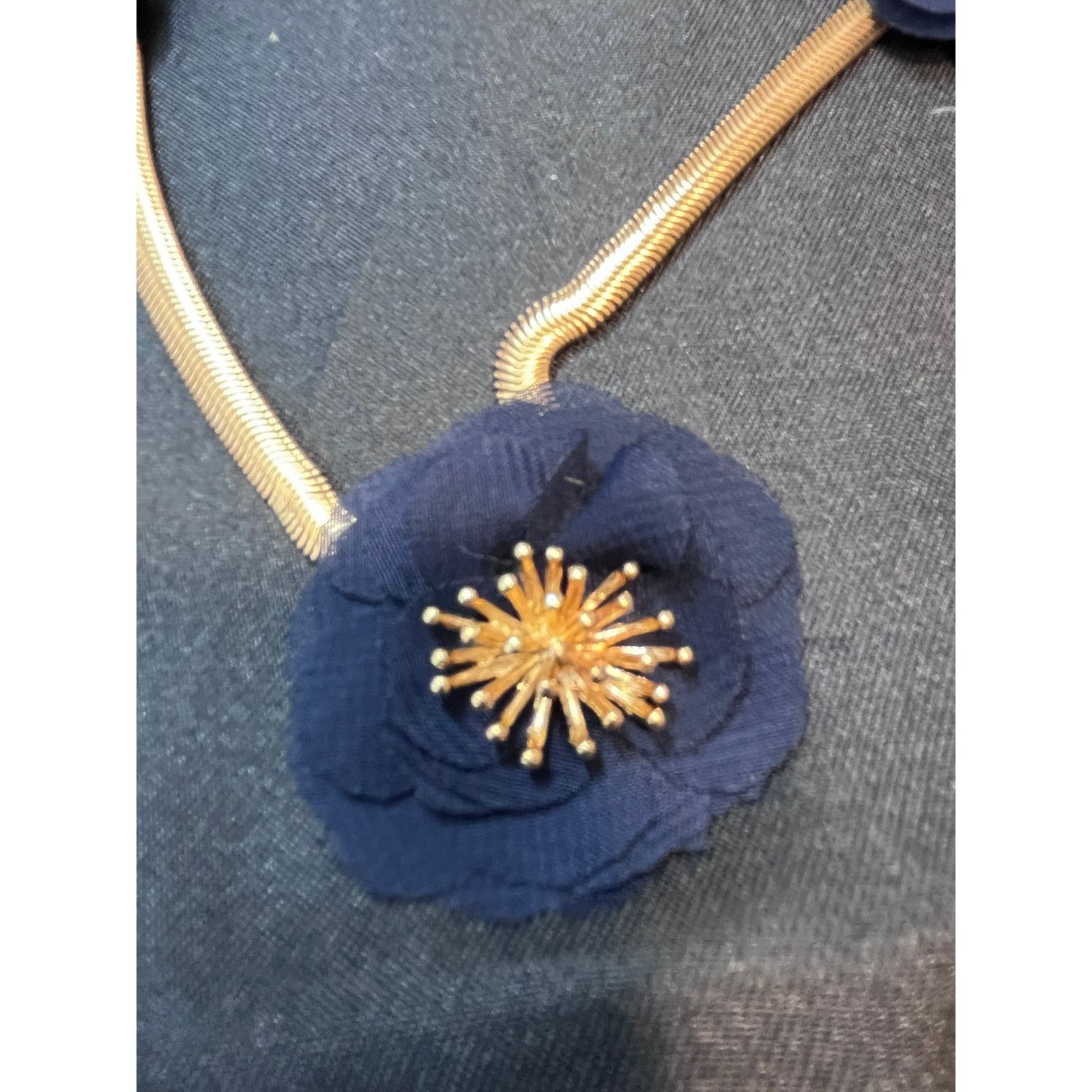 Other Vintage Navy Floral Statement Necklace 15 Inch Gold Tone Size ONE SIZE - 6 Thumbnail