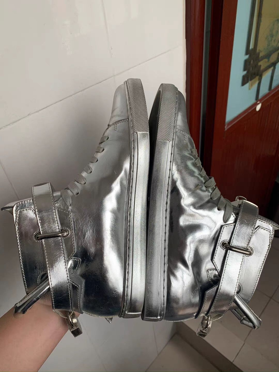 Buscemi BUSCEMI Silver Metal Lock Sneakers Size US 9 / EU 42 - 5 Thumbnail