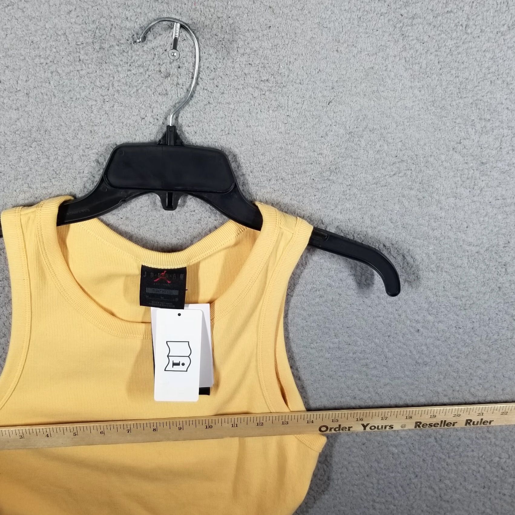 Jordan Brand VINTAGE Air Jordan Women's Tank Top Medium Sleeveless Yellow Activewear 90s Girls Size M / US 6-8 / IT 42-44 - 6 Thumbnail