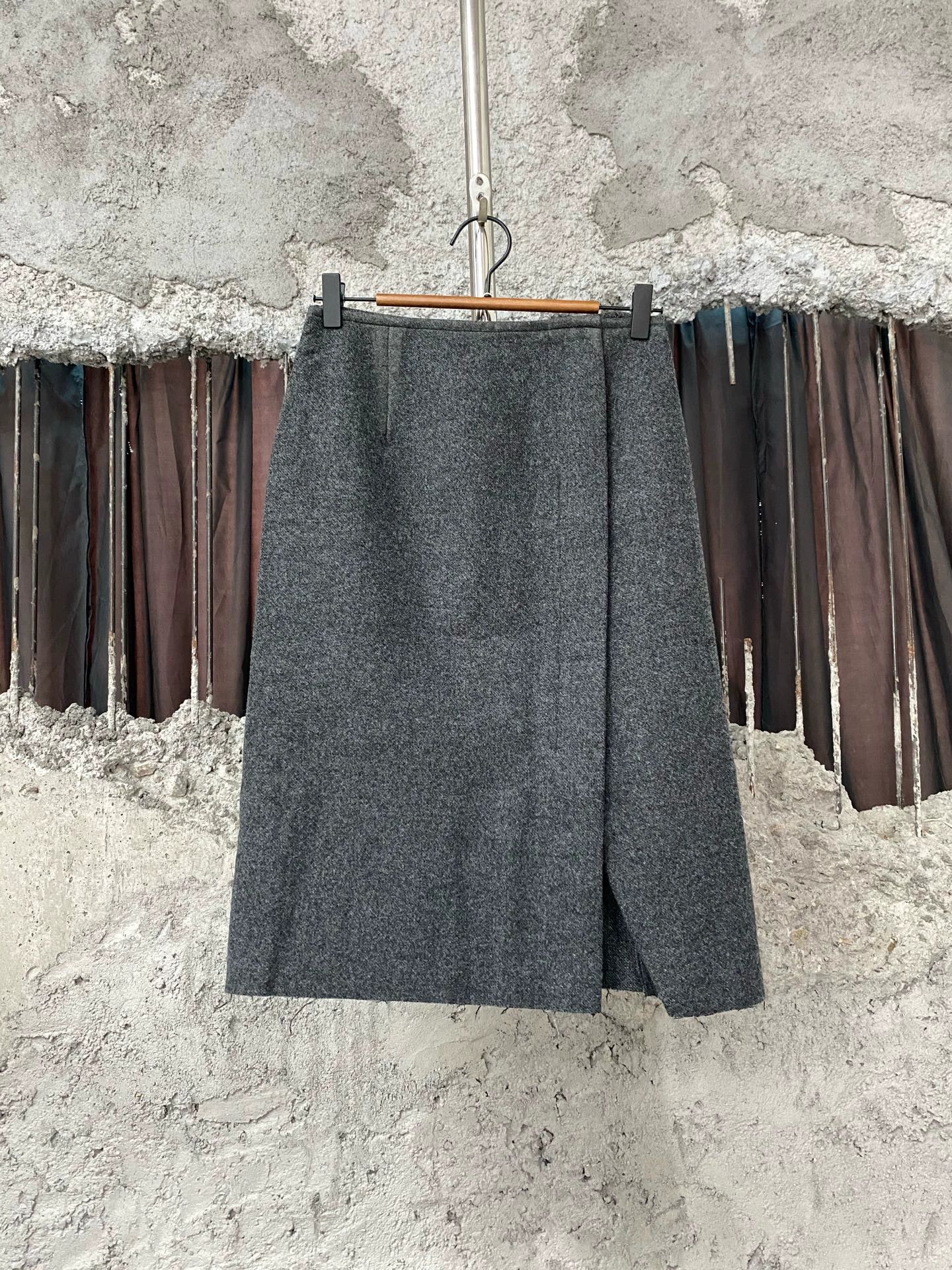 Prada Wool Bodycon Skirt 38 New