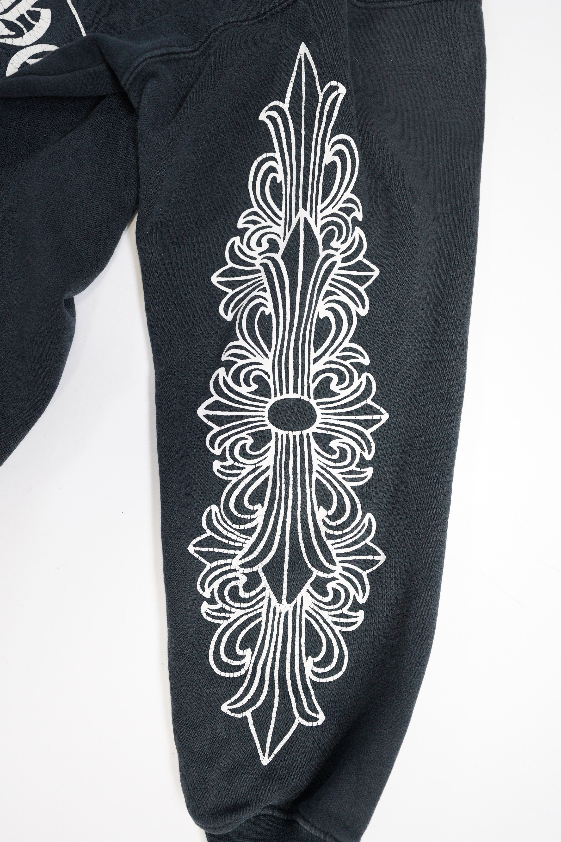 Chrome Hearts Chrome Hearts Vintage Thermal Floral Sleeve Horseshoe Hoodie Size US L / EU 52-54 / 3 - 8 Thumbnail