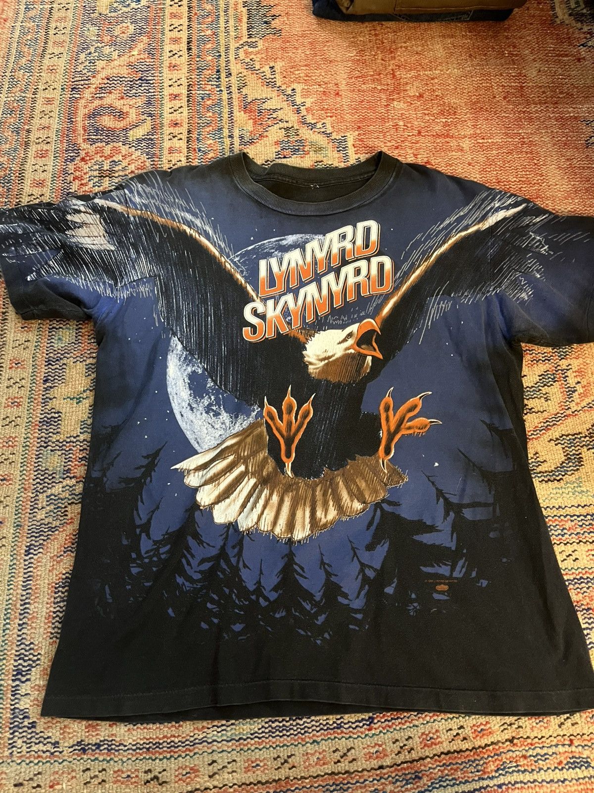 Vintage Lynyrd Skynyrd Free Bird 1996 concert shirt Size US XL / EU 56 / 4 - 1 Thumbnail